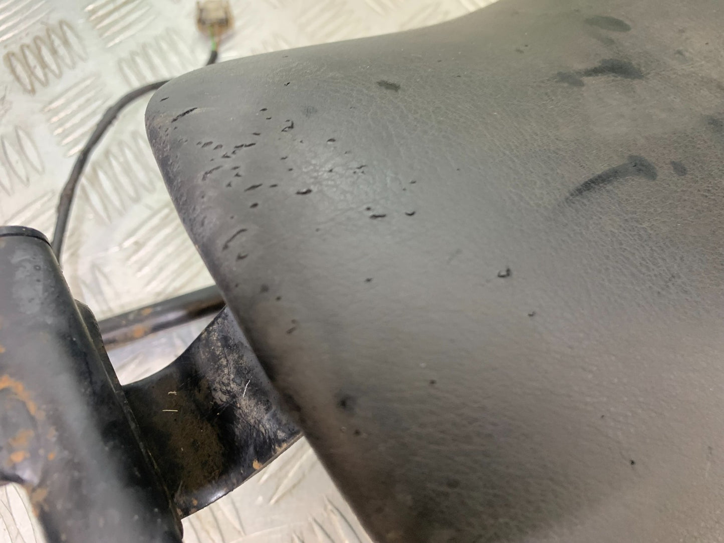 BMW K1200 K 1200 LT FRONT SEAT  YEAR 1999-07 (CMB1271)