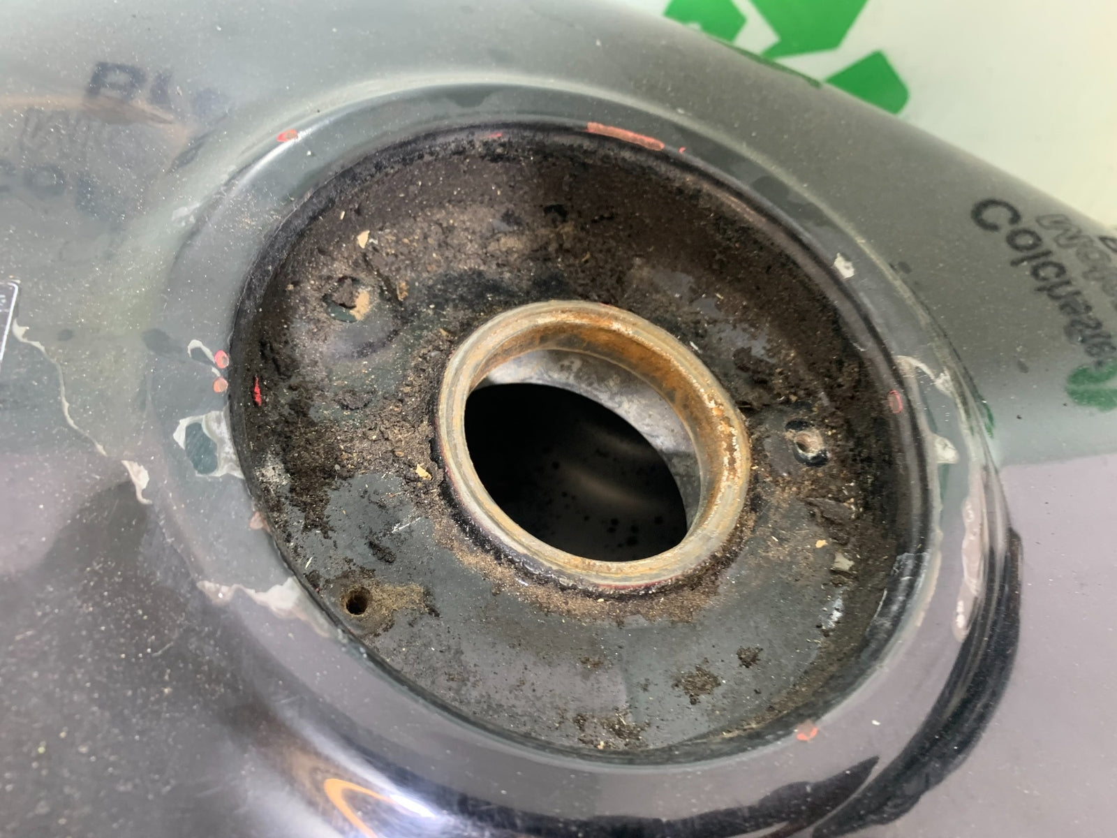HONDA VFR750 VFR 750 F PETROL TANK   YEAR 1994-1997 (CMB1156)