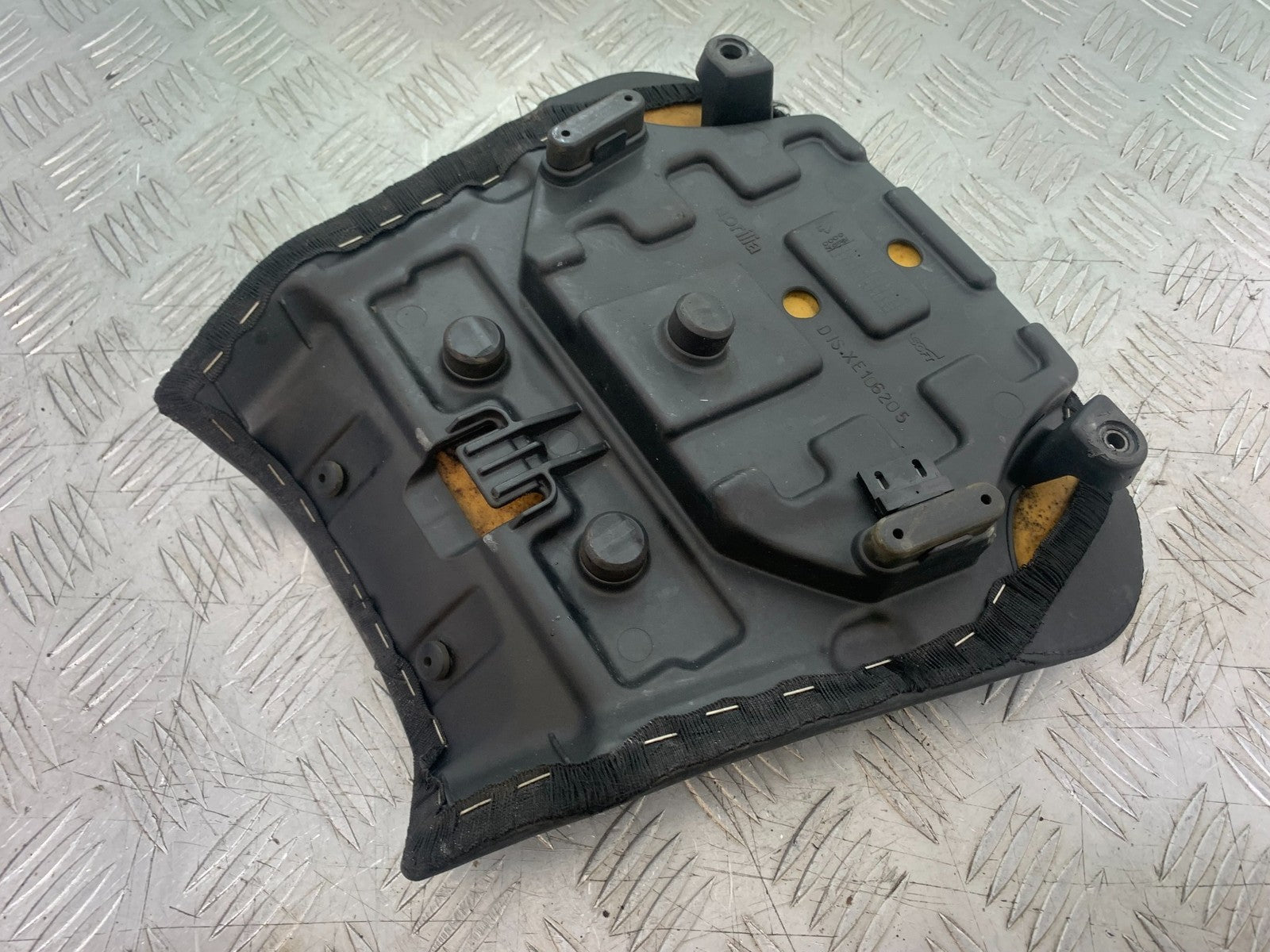 APRILIA RSV1000 R FACTORY MILLE FRONT SEAT   2004-09 (CMB1203)