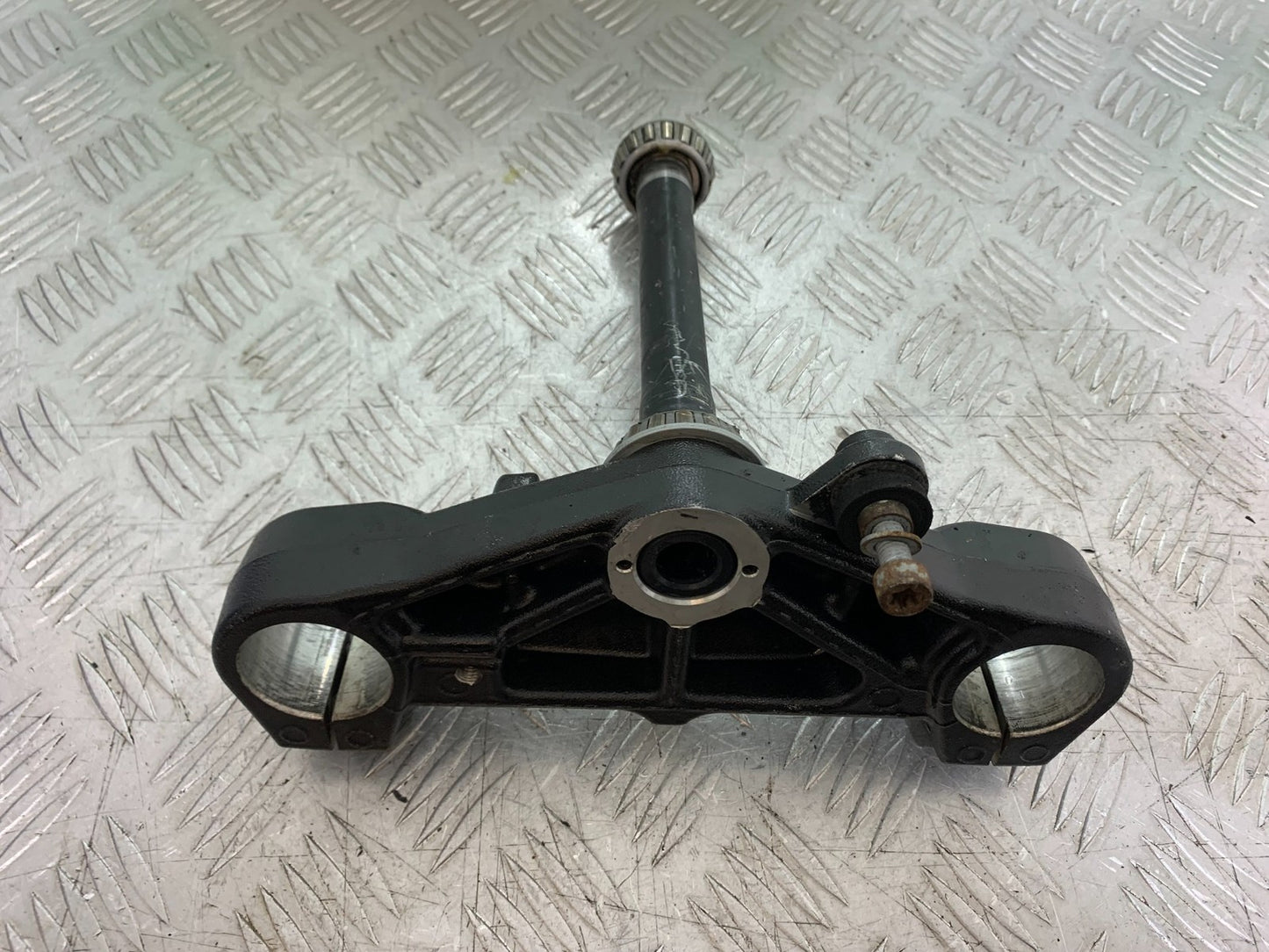 BMW F800 GT BOTTOM YOKE   YEAR 2013-2017 (CMB1248)