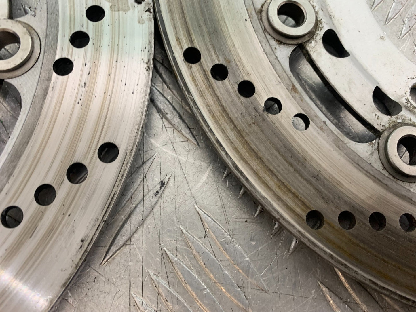 TRIUMPH TROPHY 900 FRONT BRAKE DISCS  YEAR 1991-95 (CMB1251)