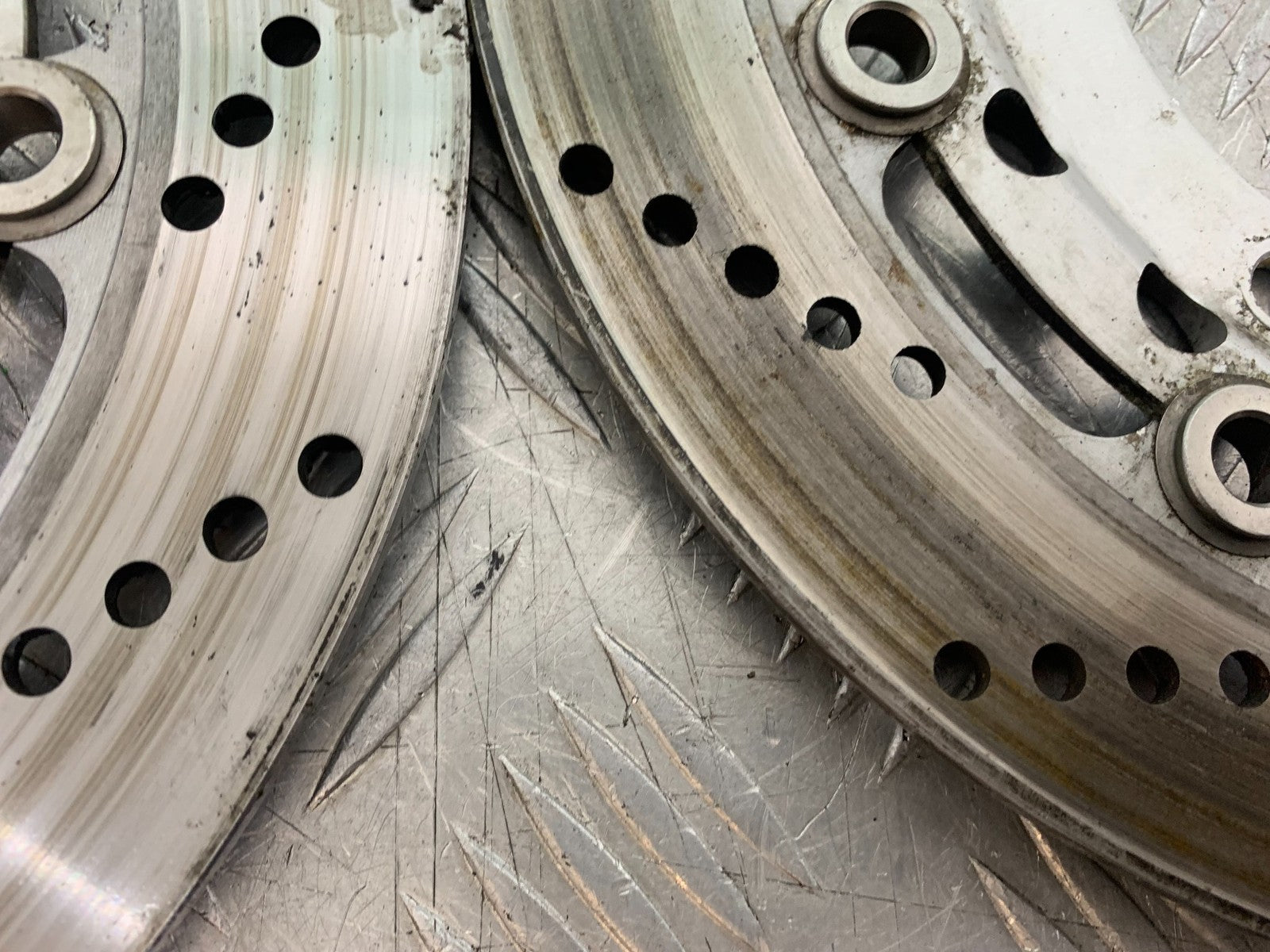 TRIUMPH TROPHY 900 FRONT BRAKE DISCS  YEAR 1991-95 (CMB1251)
