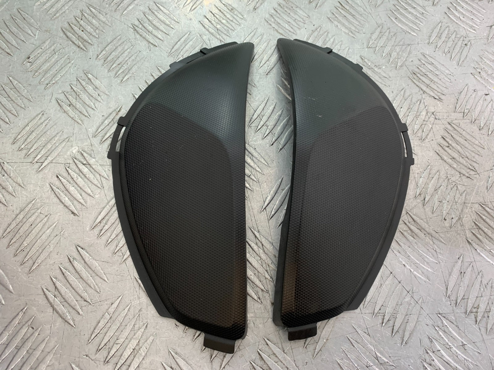 HONDA CBR1000 RR LEFT AND RIGHT INFILLS  YEAR  2008-2011 (CMB1330)