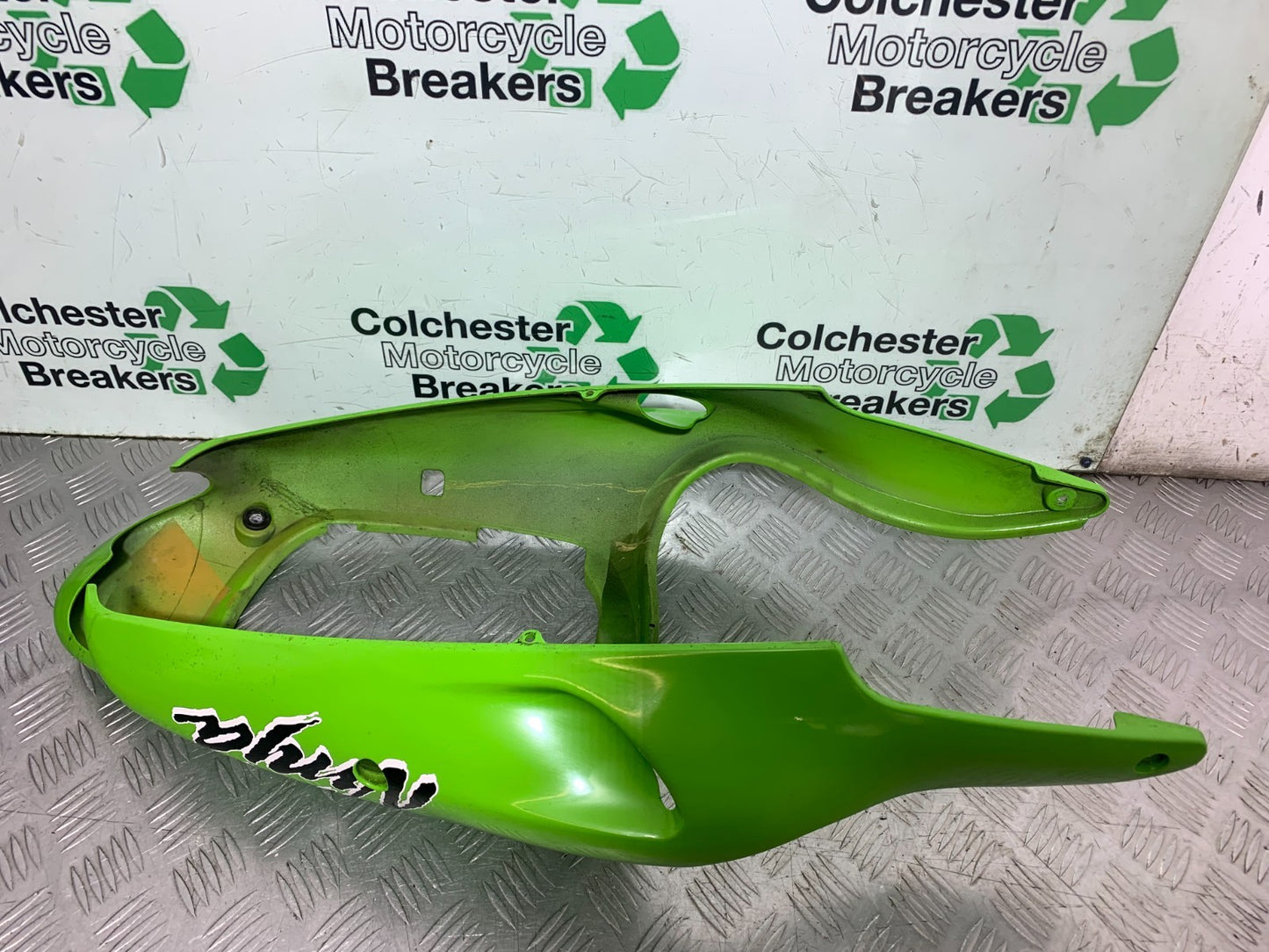KAWASAKI ZX9R ZX9 R TAIL PIECE  YEAR 1998-1999 (CMB1329)