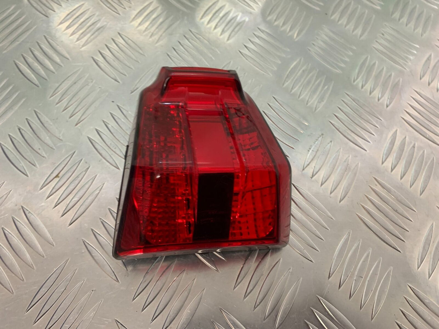 TRIUMPH TIGER 800 XCA REAR LIGHT   YEAR 2015-2017 (STOCK 940)