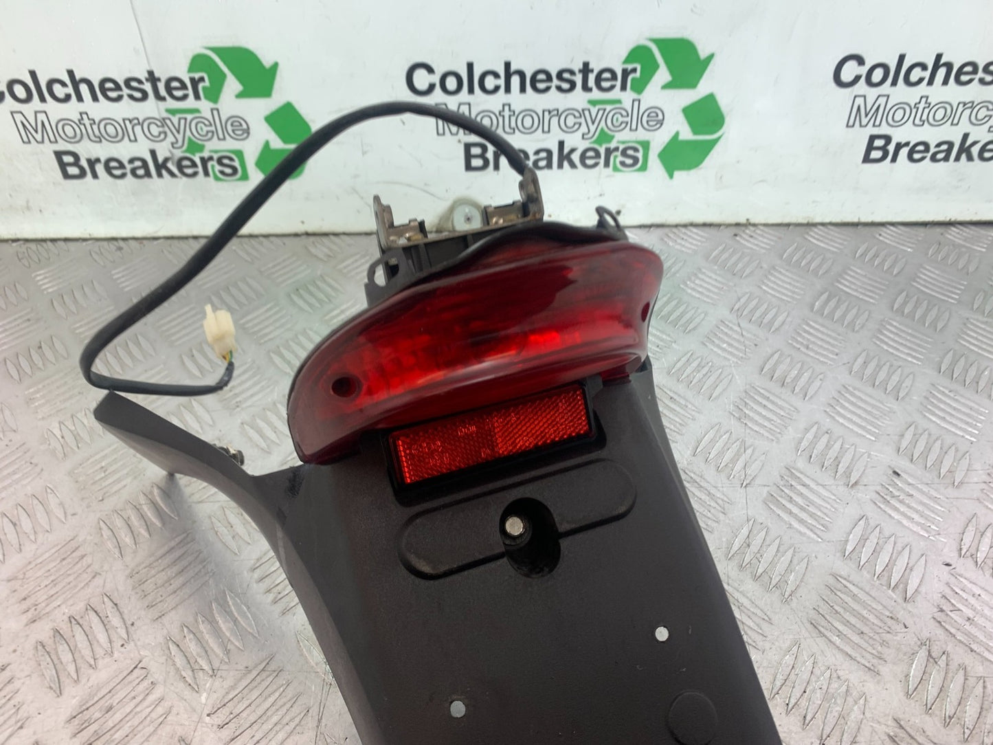 HONDA XL125 VARADERO REAR LIGHT    YEAR 2001-2006  (CMB1210)