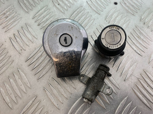 YAMAHA XV535 XV 535 VIRAGO LOCKS (NO KEY) YEAR 1994-02 (CMB1044)