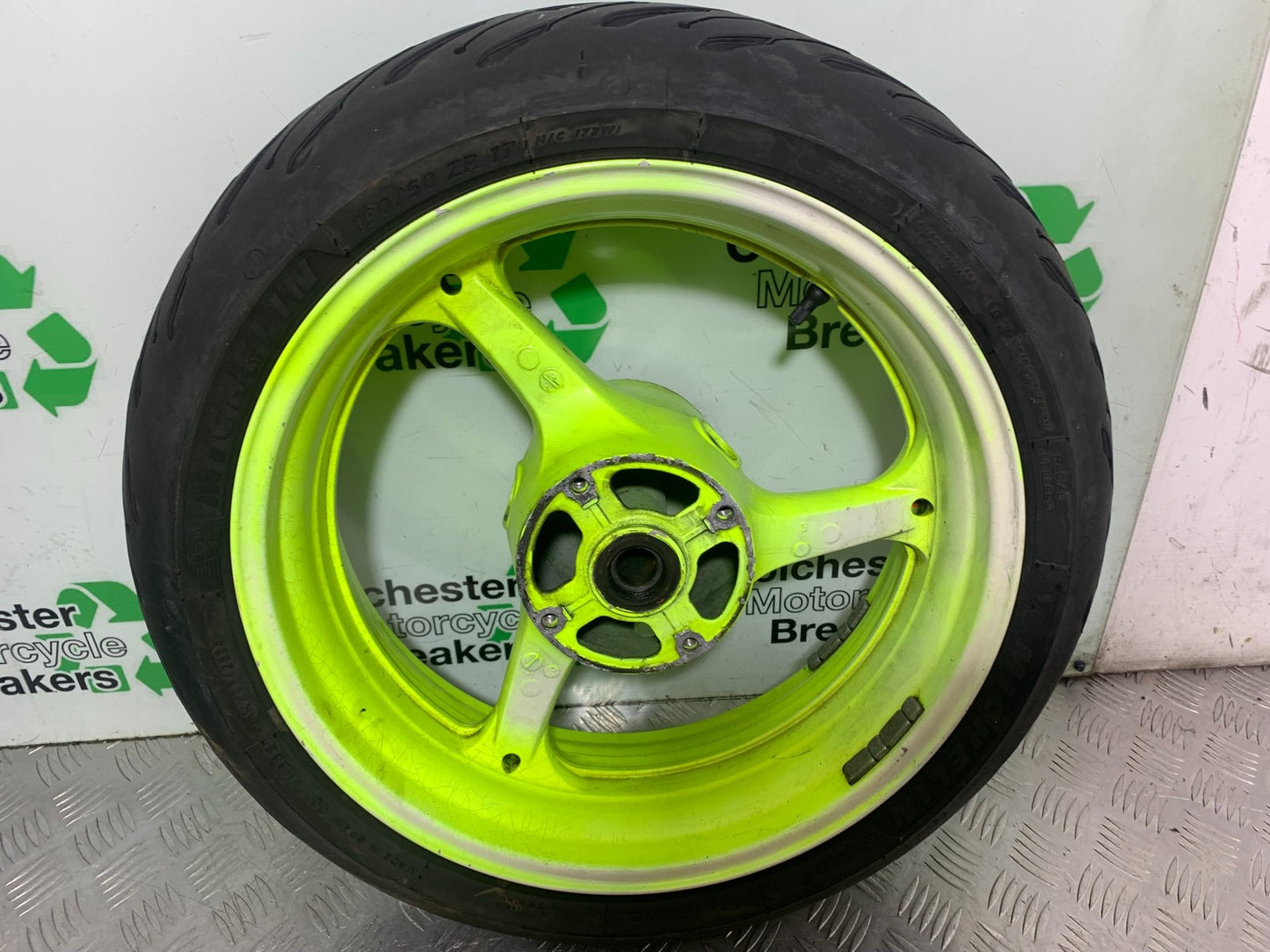 HONDA CBR1000 rr FIREBLADE REAR WHEEL YEAR 2006 (CMB1220)