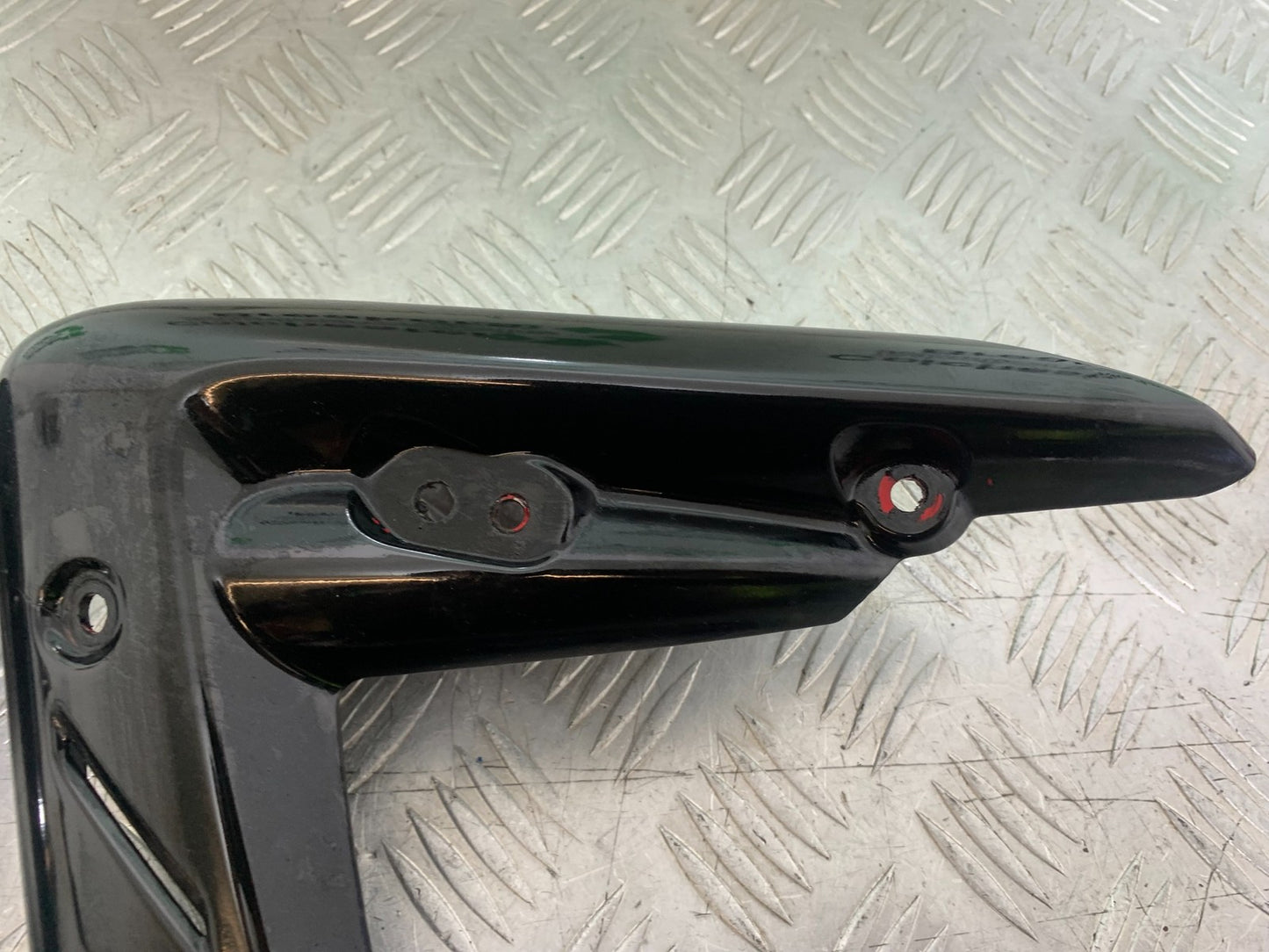 TRIUMPH 675 STREET TRIPLE R LEFT & RIGHT RADIATOR PANELS YEAR 2013-16 (CMB1221)
