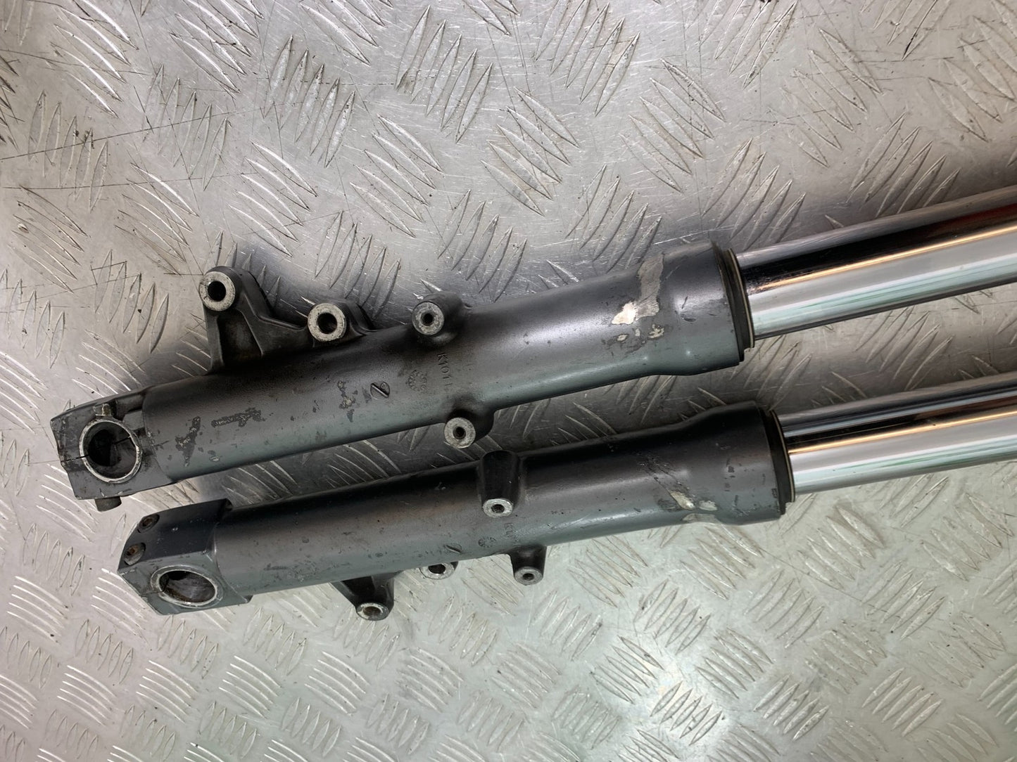 KAWASAKI ZZR1100 D FORKS  YEAR 1993-2001 (CMB1189)