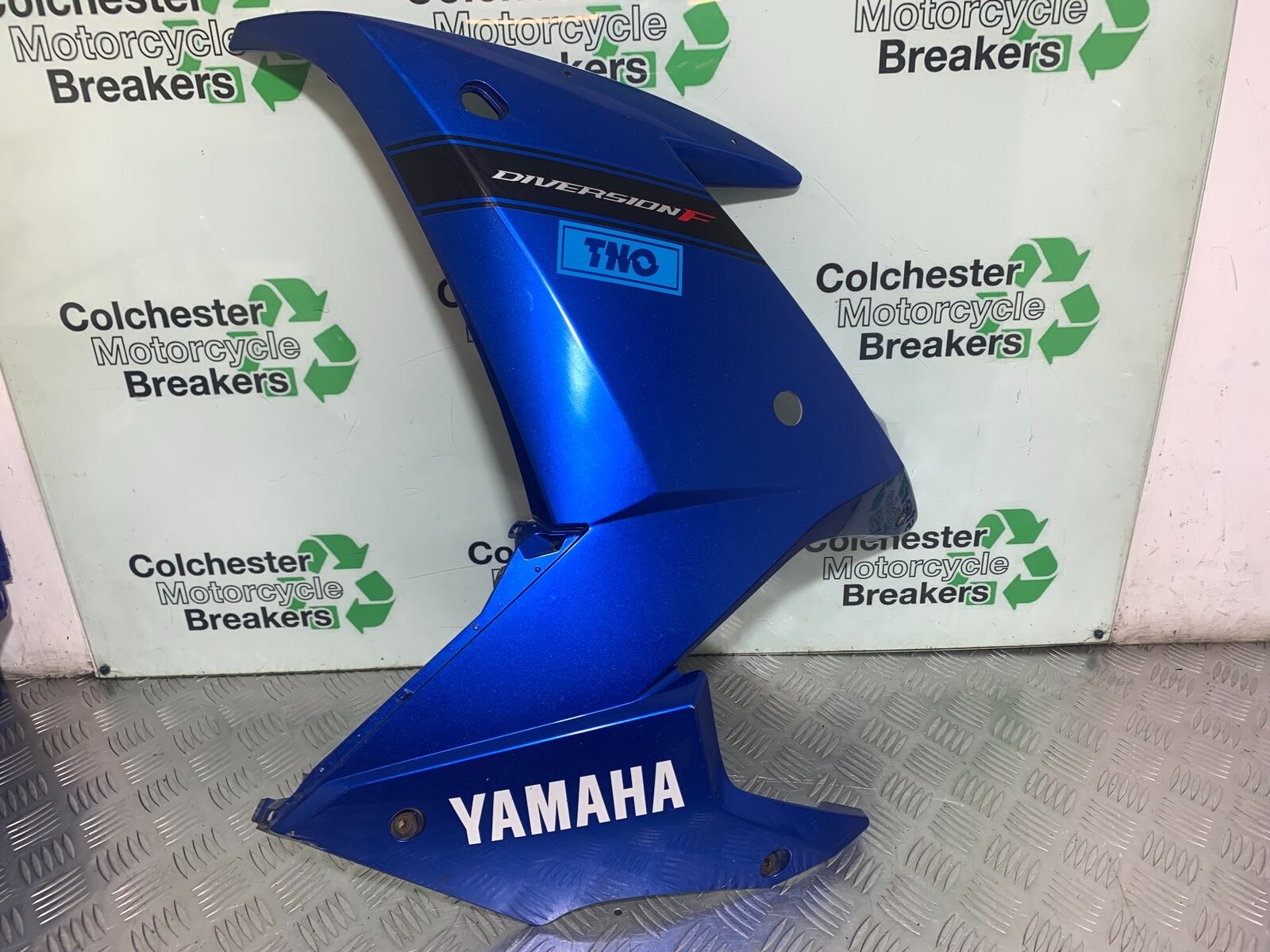 YAMAHA XJ6 XJ6-S LEFT FAIRING PANEL  YEAR 2009-2015  (CMB1070)