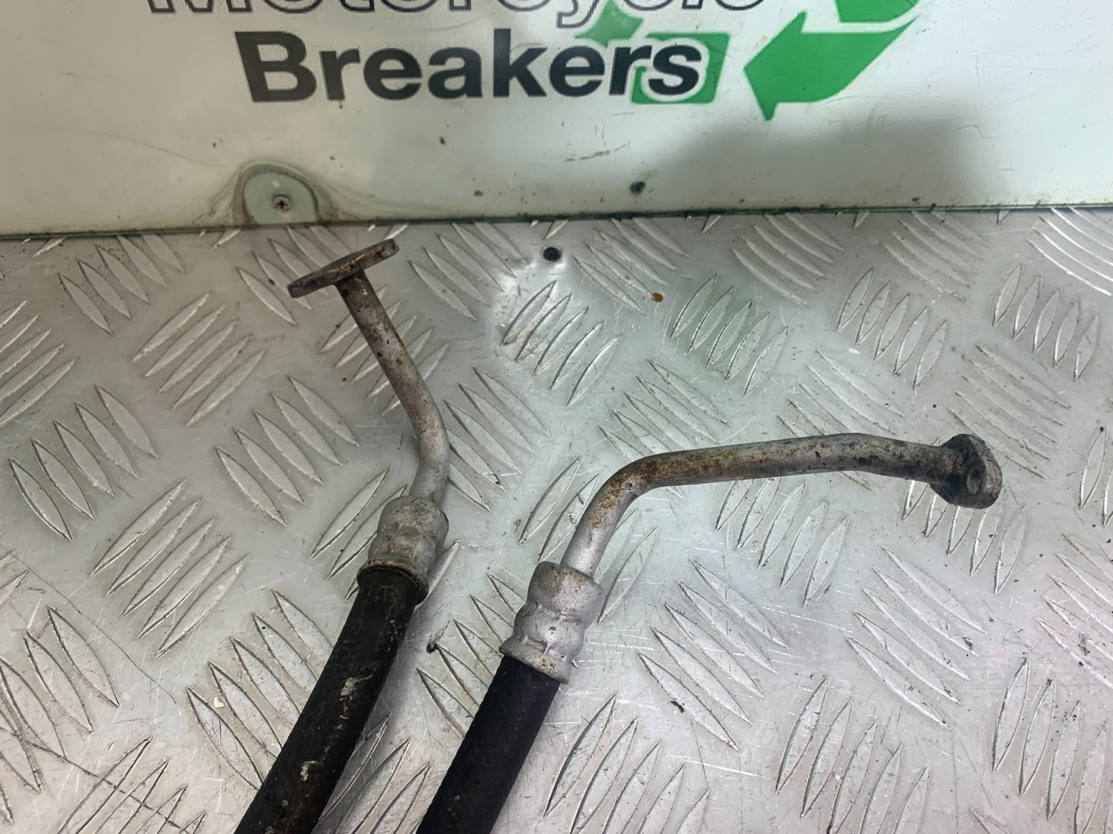 KAWASAKI GT550 GT 550 OIL COOLER LINES  YEAR 1984-87 (CMB1141)