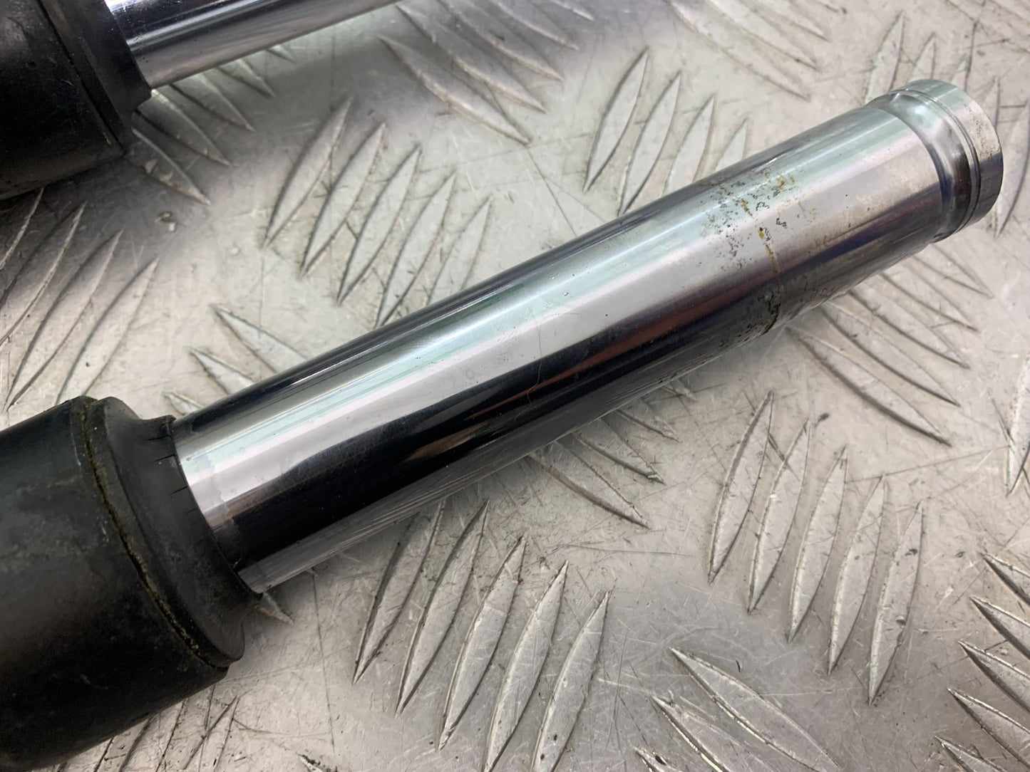 YAMAHA NMAX-125 N MAX 125 FORKS (DAMAGED)  YEAR 2015-2020  (CMB1231)