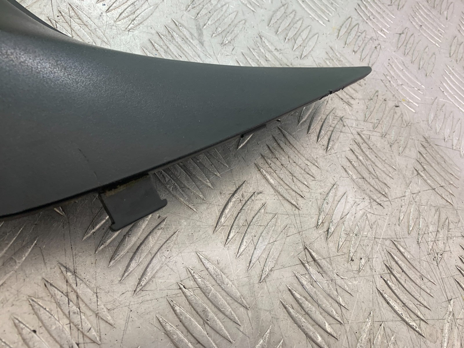 HONDA NT650 V DEAUVILLE LEFT SEAT PANEL  YEAR 1998-01 (CMB1320)