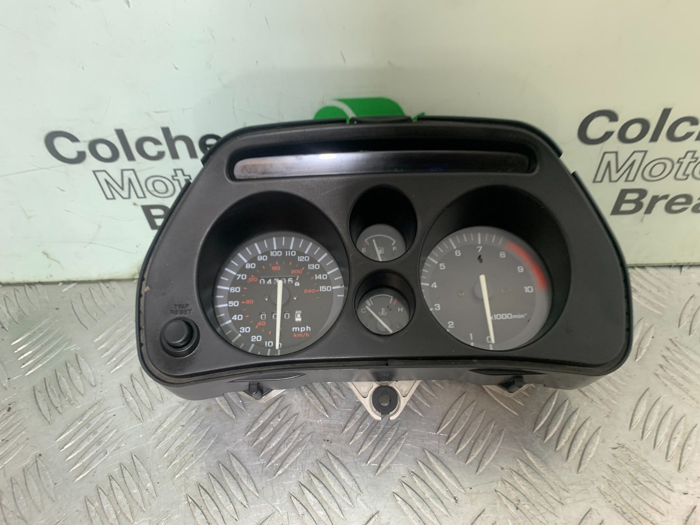HONDA ST1100 PAN EUROPEAN CLOCK SPEEDO DASH YEAR 1993-2001 (CMB1195)