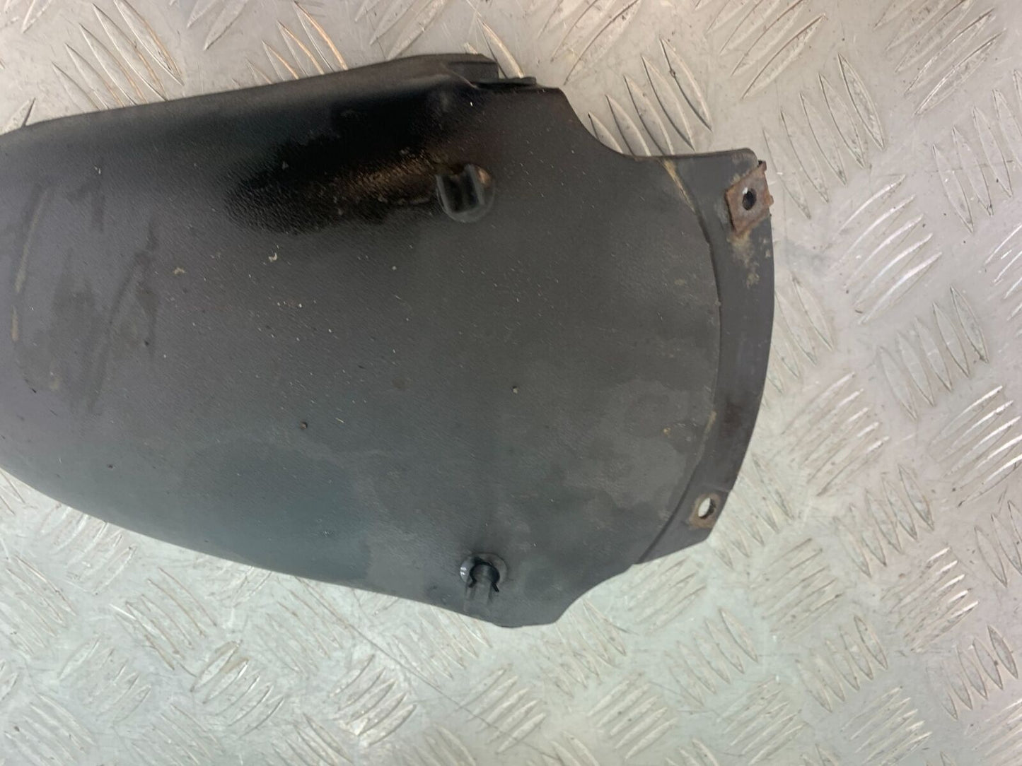 TRIUMPH 955i SPRINT ST FRONT MUDGUARD   YEAR 1999-2004 (CMB1124)