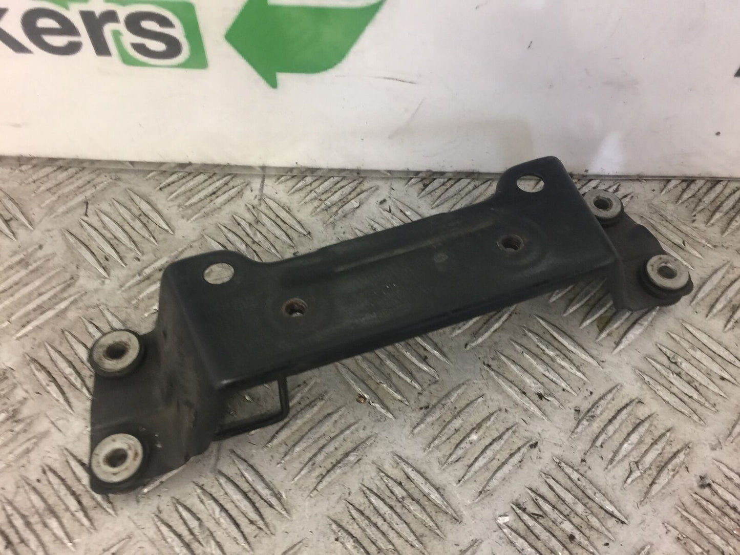 SUZUKI GSF1200  GSF 1200 BANDIT TANK BRACKET   YEAR 1997