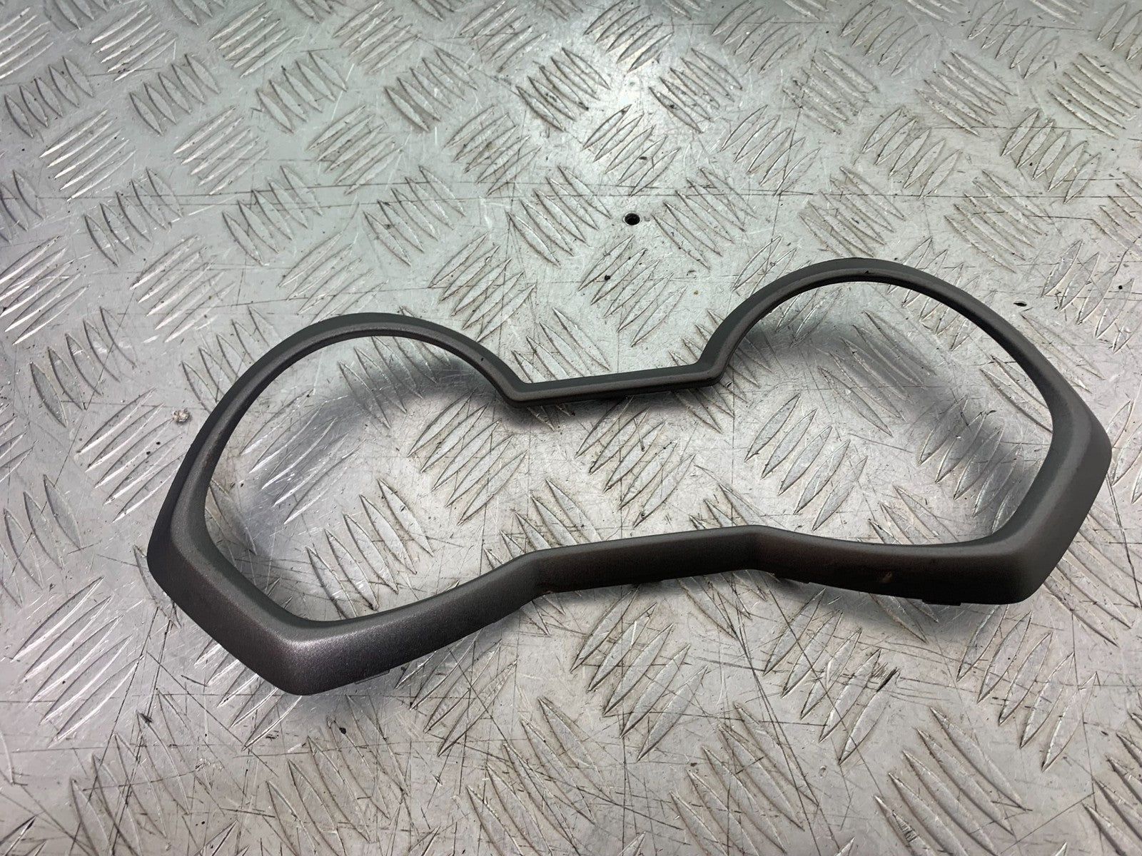 YAMAHA XMAX 300 SPEEDO COVER YEAR 2017-2020 (CMB1218)