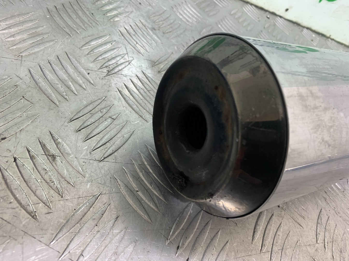 TRIUMPH TROPHY 900 RIGHT SILENCER YEAR 1991-95 (CMB1251)