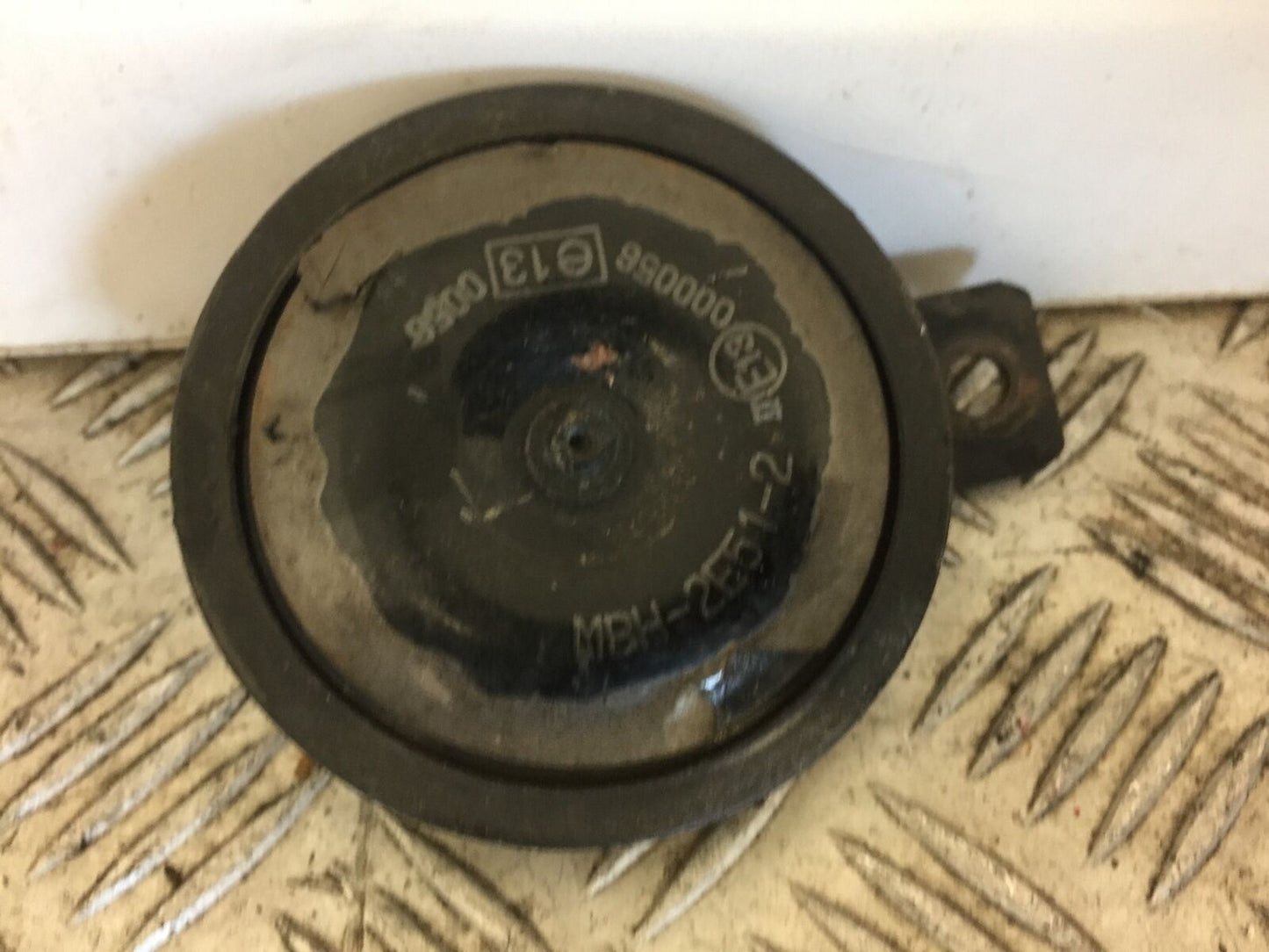 HONDA CBR 900 CBR900 FIREBLADE HORN YEAR 1998 1999