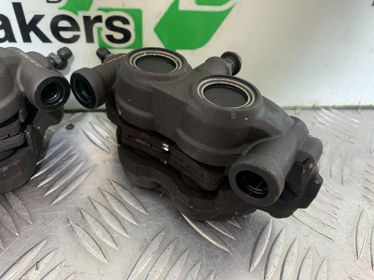 KAWASAKI ZX10R ZX 10R FRONT BRAKE CALIPERS   YEAR 2011-2015 (CMB1154)