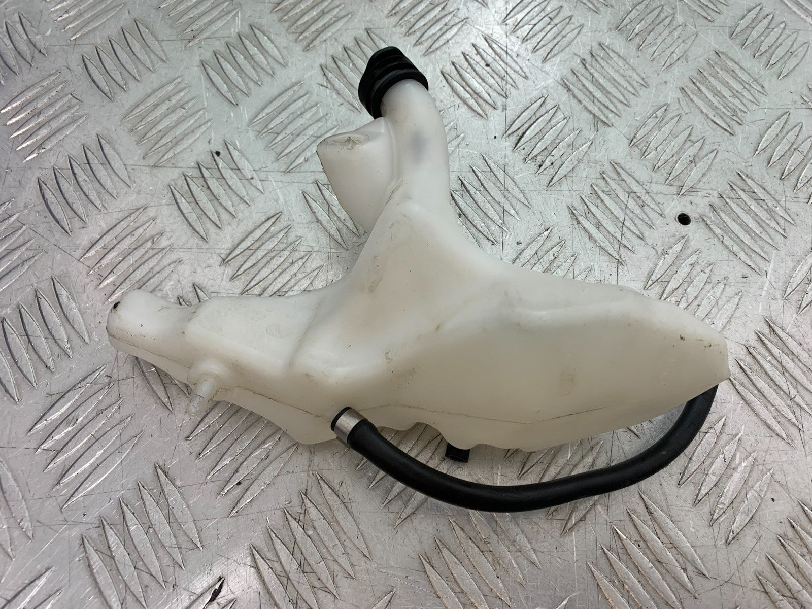 KTM 1290 SUPER DUKE R COOLANT BOTTLE   YEAR 2020-2024 (CMB1272)