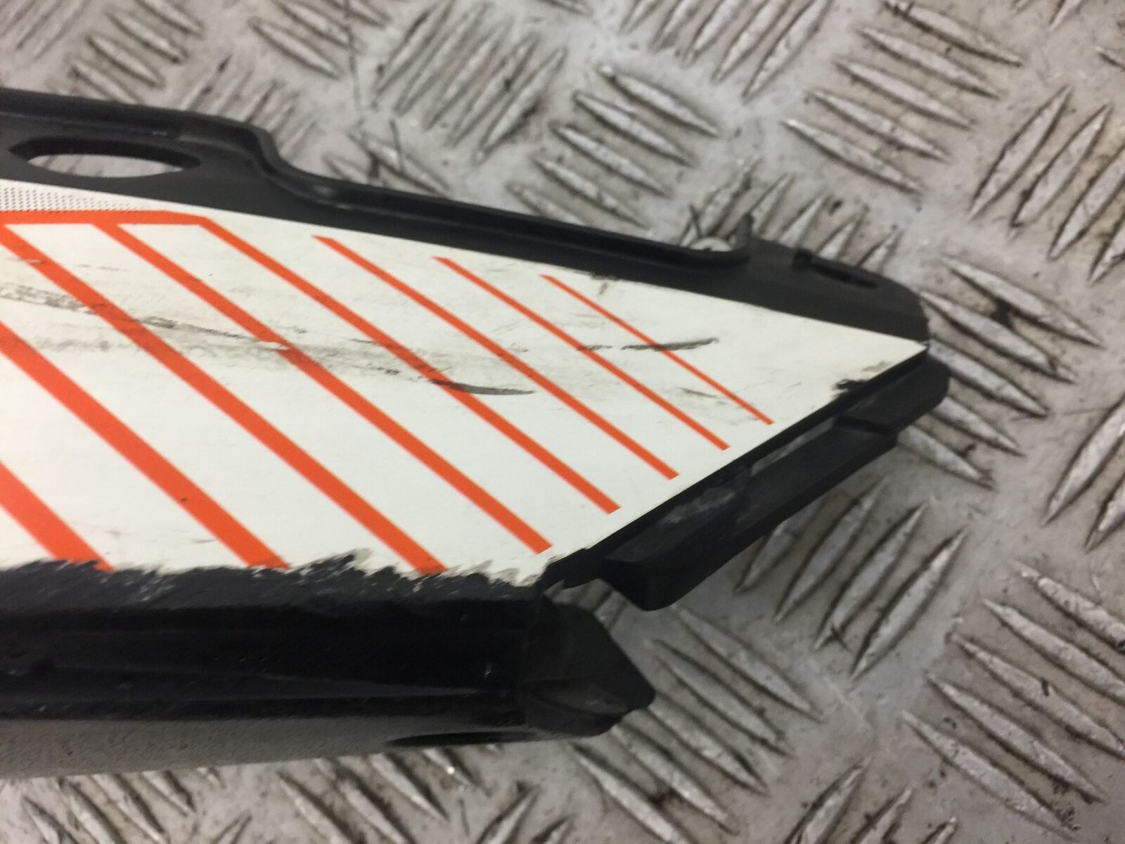 KTM DUKE 390 LEFT AND RIGHT SEAT PANELS YEAR 2013- 2016 (STOCK 490)