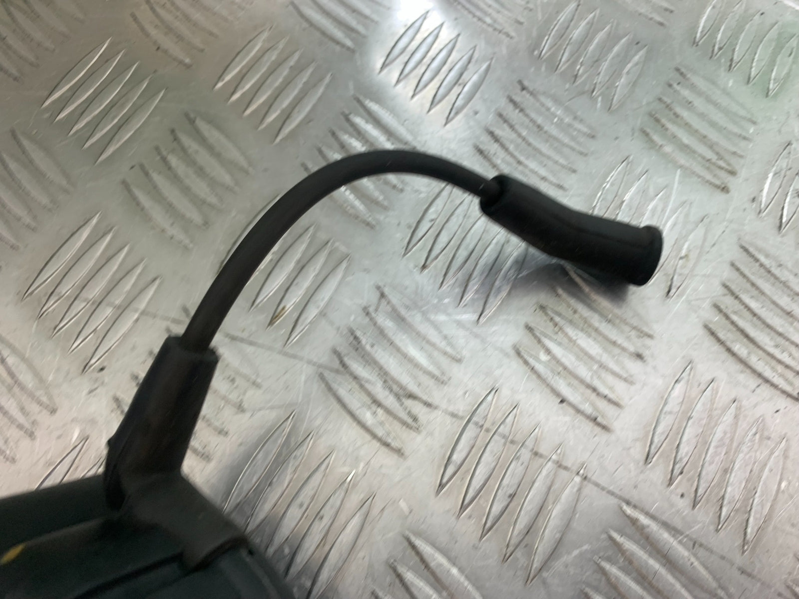 HARLEY DAVIDSON FXS BLACKLINE 1585 COIL AND CAPS  YEAR 2012 (CMB1147)