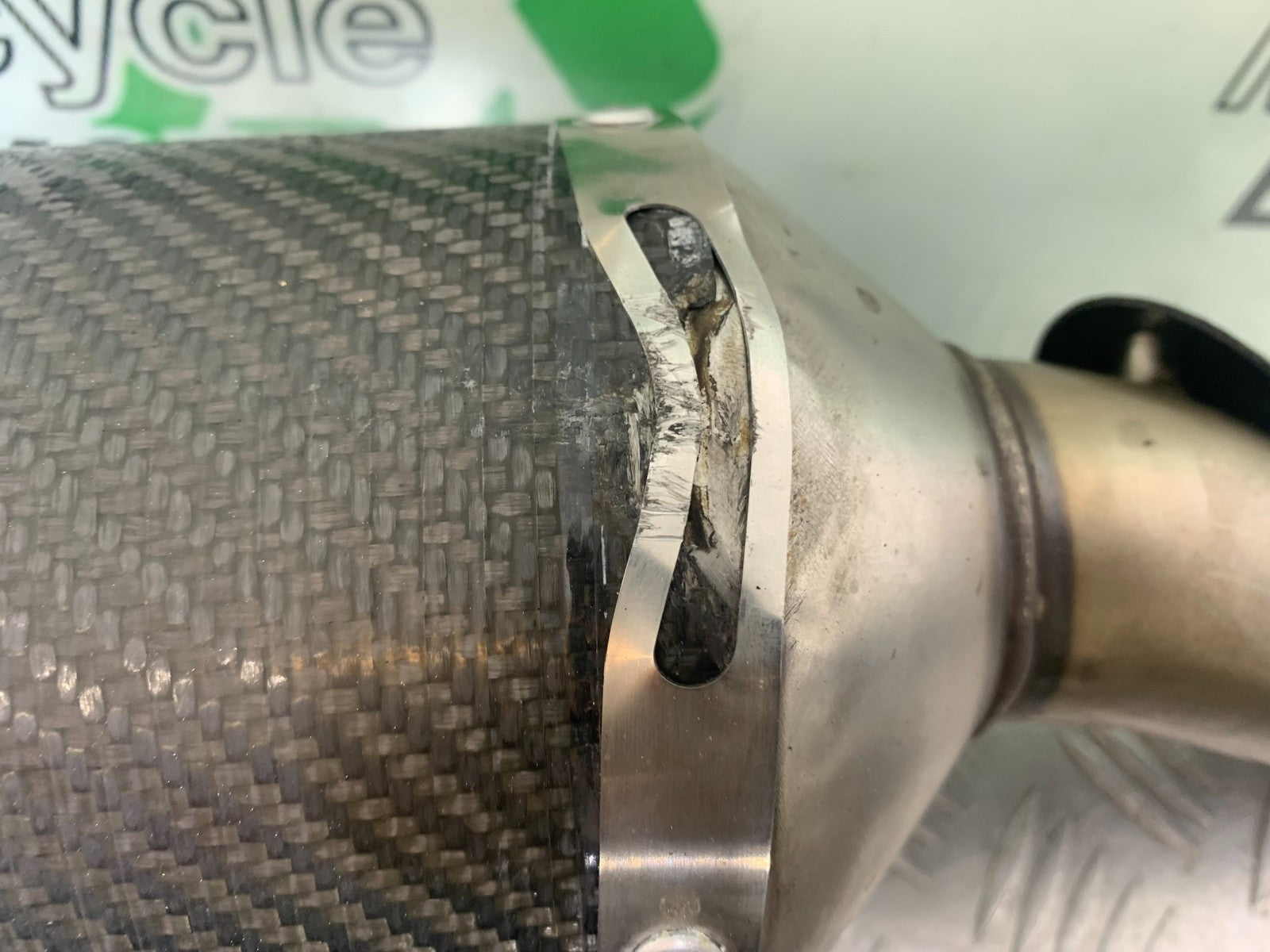 APRILIA RSV1000 R FACTORY MILLE ARROW CARBON SILENCERS   2004-09 (CMB1203)