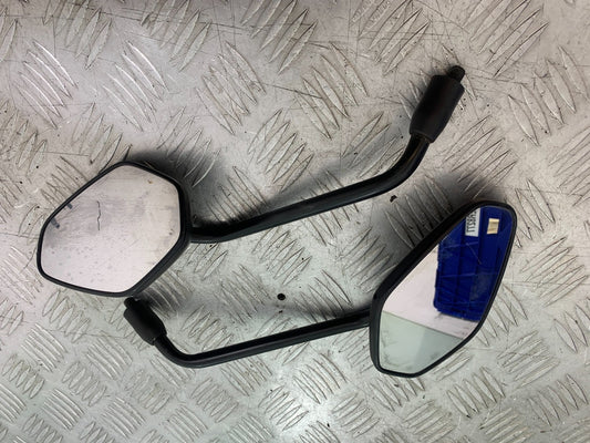 TRIUMPH TIGER 800 XRT LEFT AND RIGHT MIRRORS  2018-2020 (CMB1193)