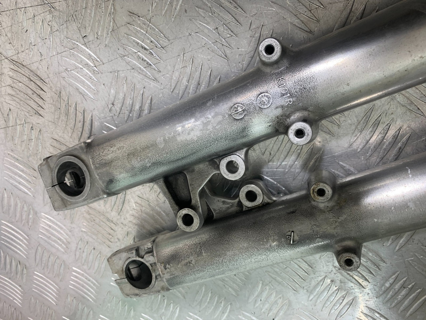 KAWASAKI ZZR1100 D FORKS  YEAR 1993-2001 (CMB1289)