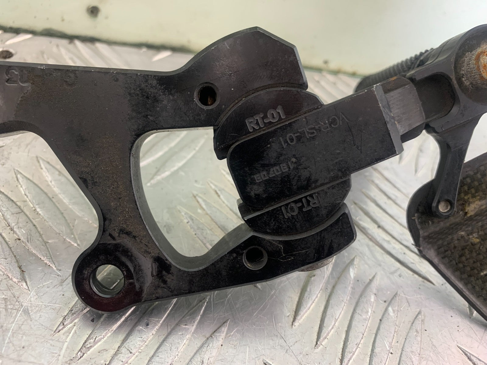 HONDA CBR1000RR CBR1000 RR FIREBLADE GILLES REARSETS HANGERS 2008-2011 (CMB1179)