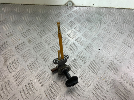 KAWASAKI ZX9R ZX9 R PETROL TAP YEAR 1998-1999 (CMB1329)