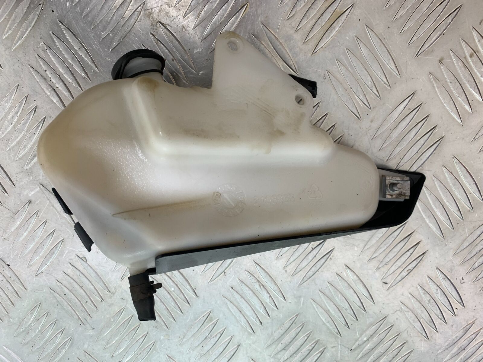 TRIUMPH TIGER 800 XC COOLANT BOTTLE YEAR 2011-2014 (CMB1022)