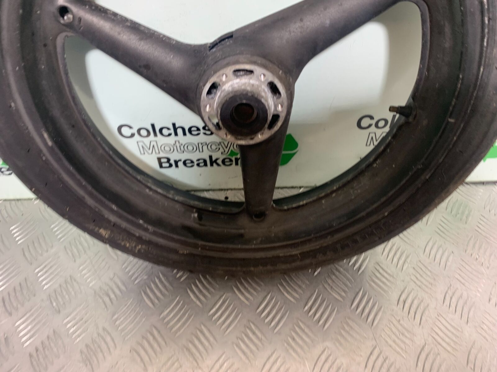 HONDA CB600 CB 600 HORNET FRONT WHEEL  YEAR 1998 -2002 (CMB1126)