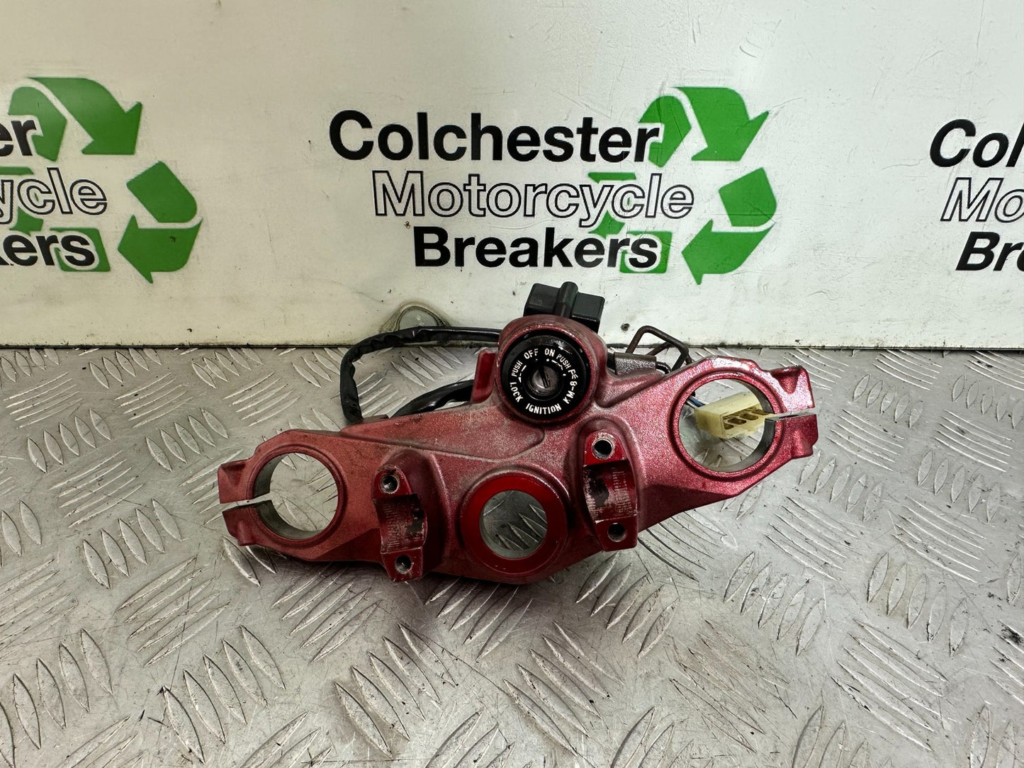 KAWASAKI ER6 F ER6F TOP YOKE AND IGNITION (NO KEY) YEAR 2005-2008 (CMB1178)