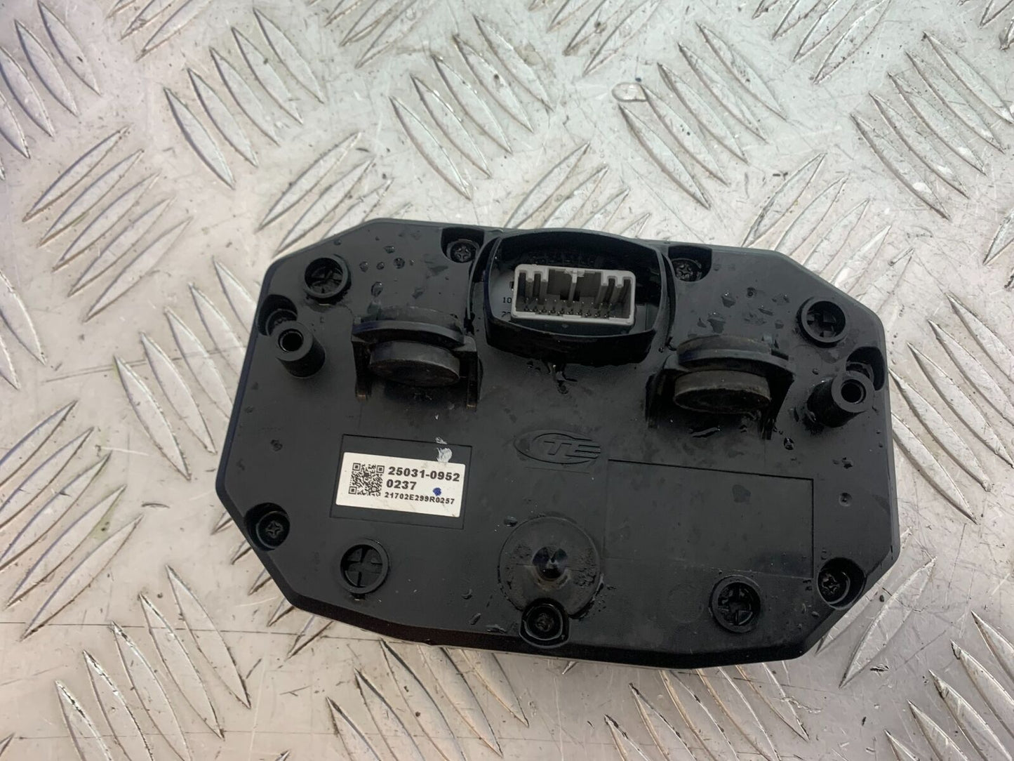 KAWASAKI Z650 ER650 KNFAN CLOCKS SPEEDO DASH YEAR 2022-2024 (CMB1112)