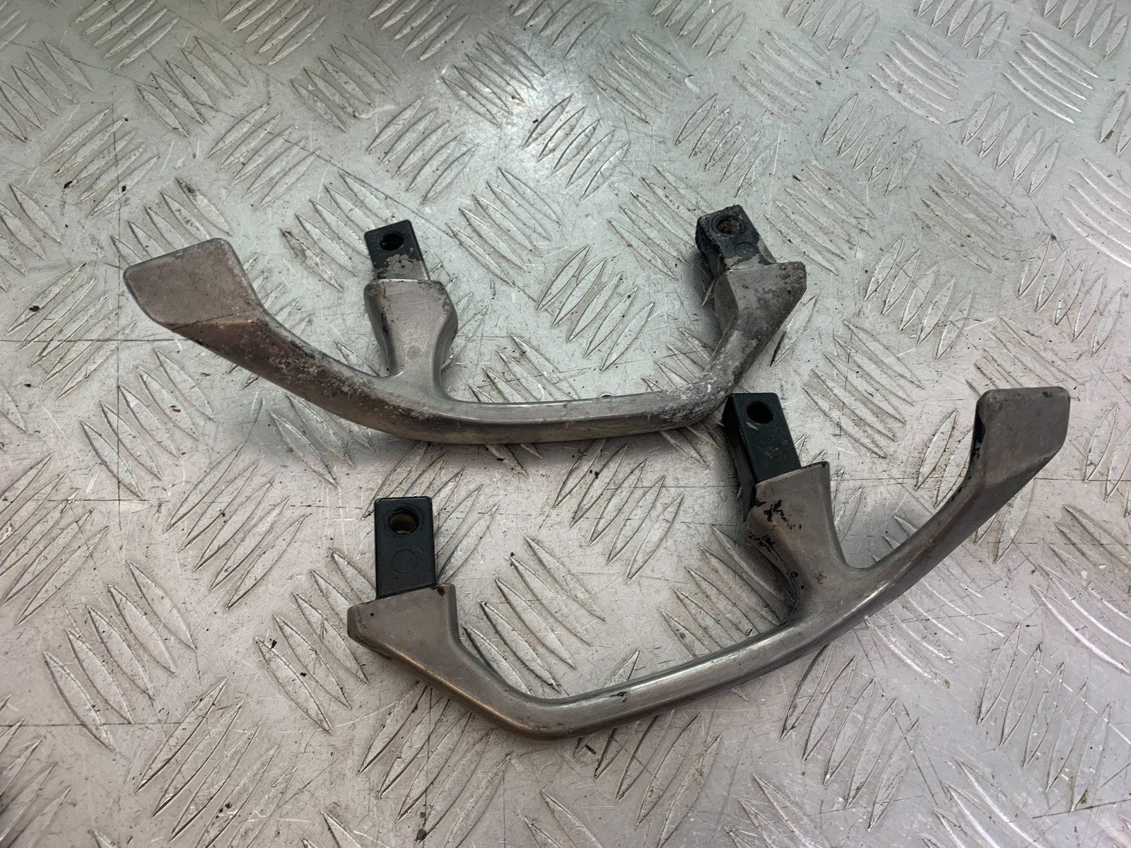 KAWASAKI ZX6R ZX6 F GRAB RAILS   YEAR 1995-1997 (CMB1169)