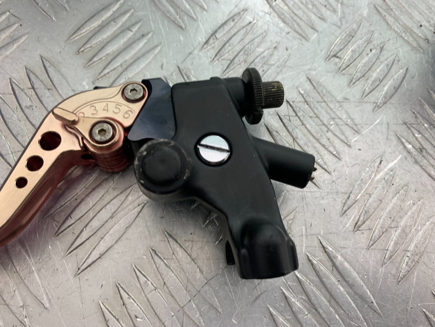 HONDA NT 700 V DEAUVILLE CLUTCH LEVER AND BRACKET   YEAR 2006-2010 (CMB1298)