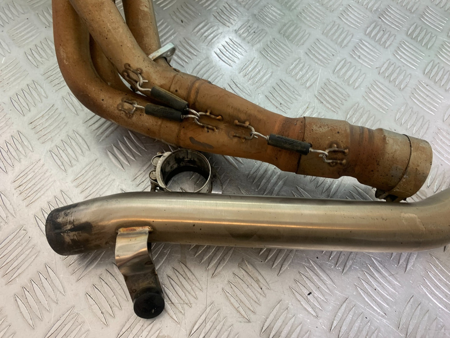 SUZUKI GSF1200  GSF 1200 BANDIT EXHAUST DOWNPIPES  YEAR 1997-2000 (CMB1149)