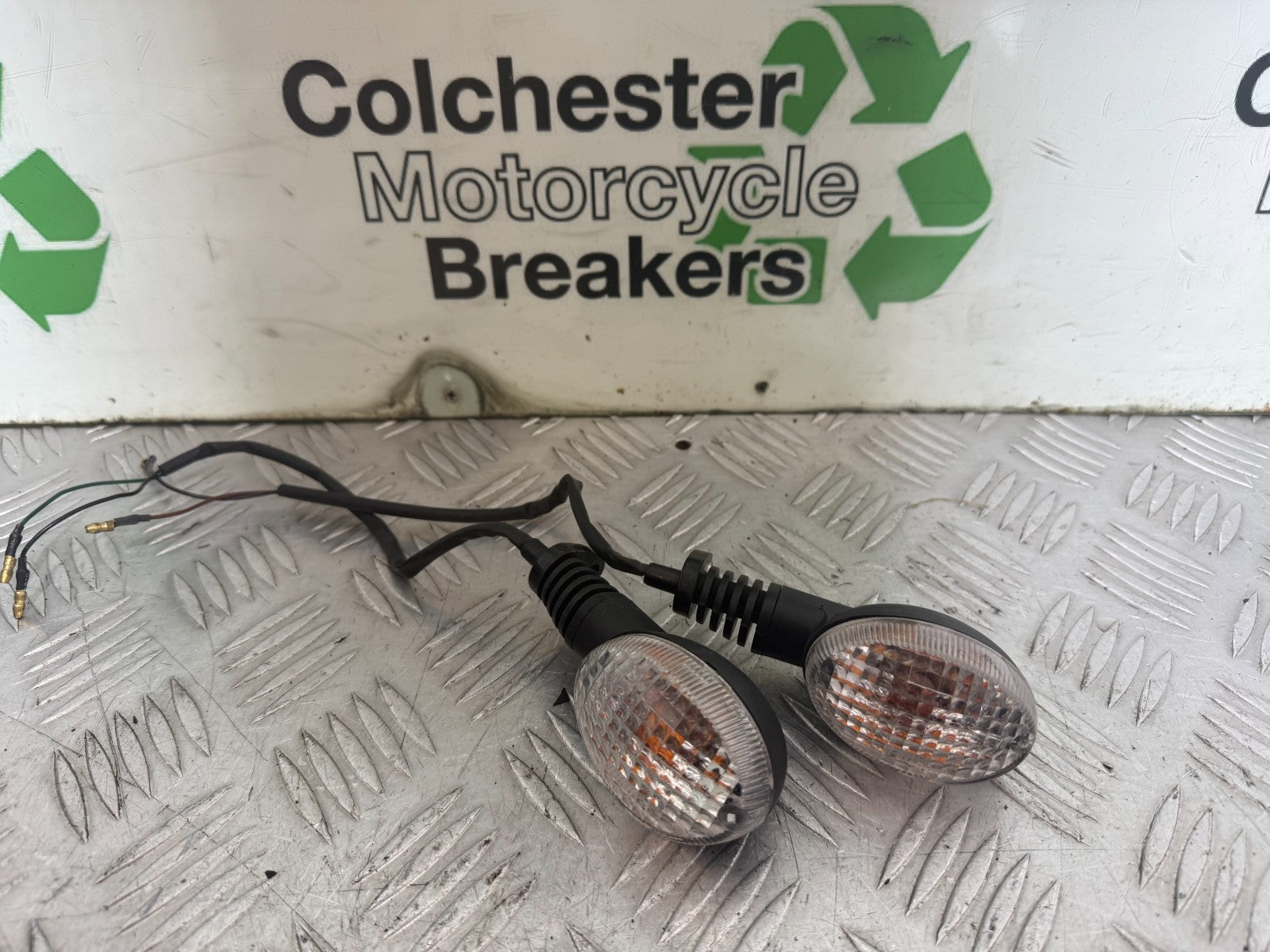 YAMAHA XT660 OEM FRONT LEFT RIGHT TURN SIGNALS INDICATORS 2004-2016 CMB1318