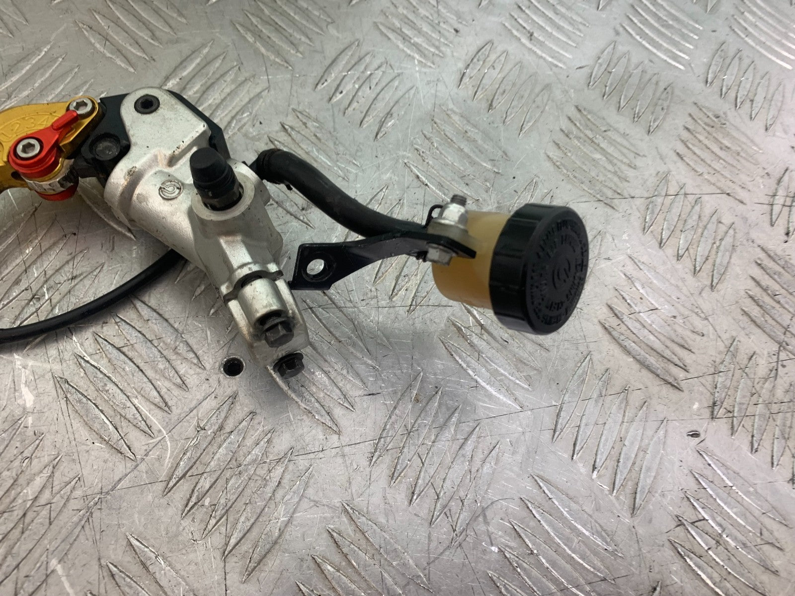 APRILIA RSV1000 R FACTORY MILLE CLUTCH MASTER CYLINDER   2004-09 (CMB1203)