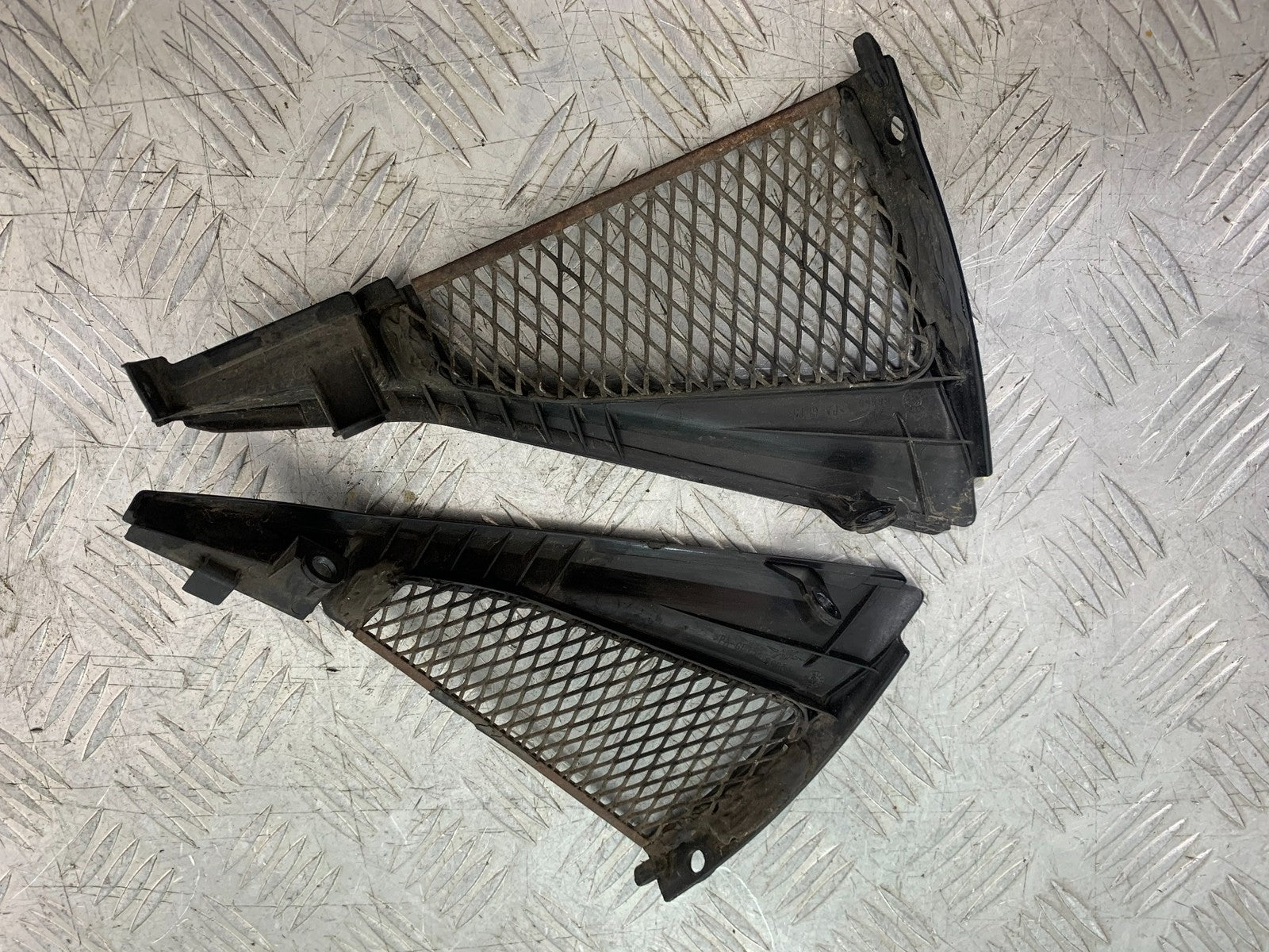 MV AGUSTA 675 F3 LEFT AND RIGHT  INFILLS YEAR 2012-2016 (CMB1302)