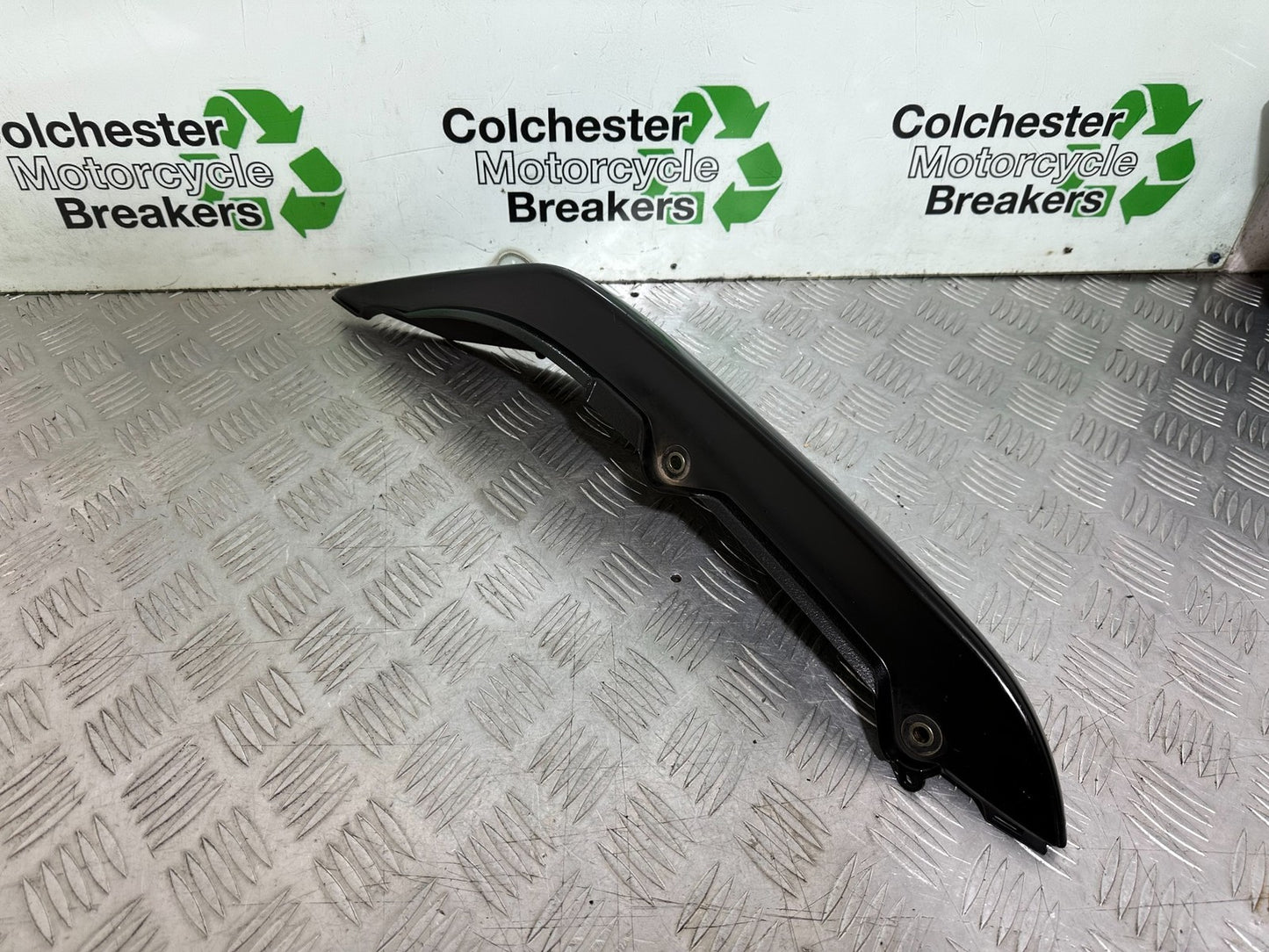 KAWASAKI ER6 F ER6F RIGHT SEAT PANEL YEAR 2005-2008 (CMB1178)