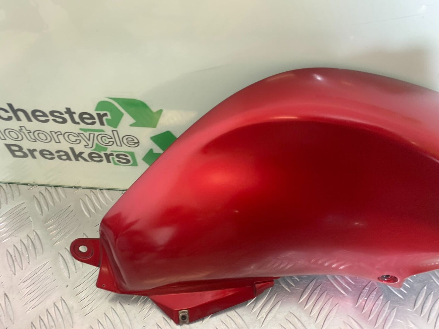 SUZUKI DL 650 V-STROM RIGHT TANK PANEL  YEAR 2016 (STOCK 996)