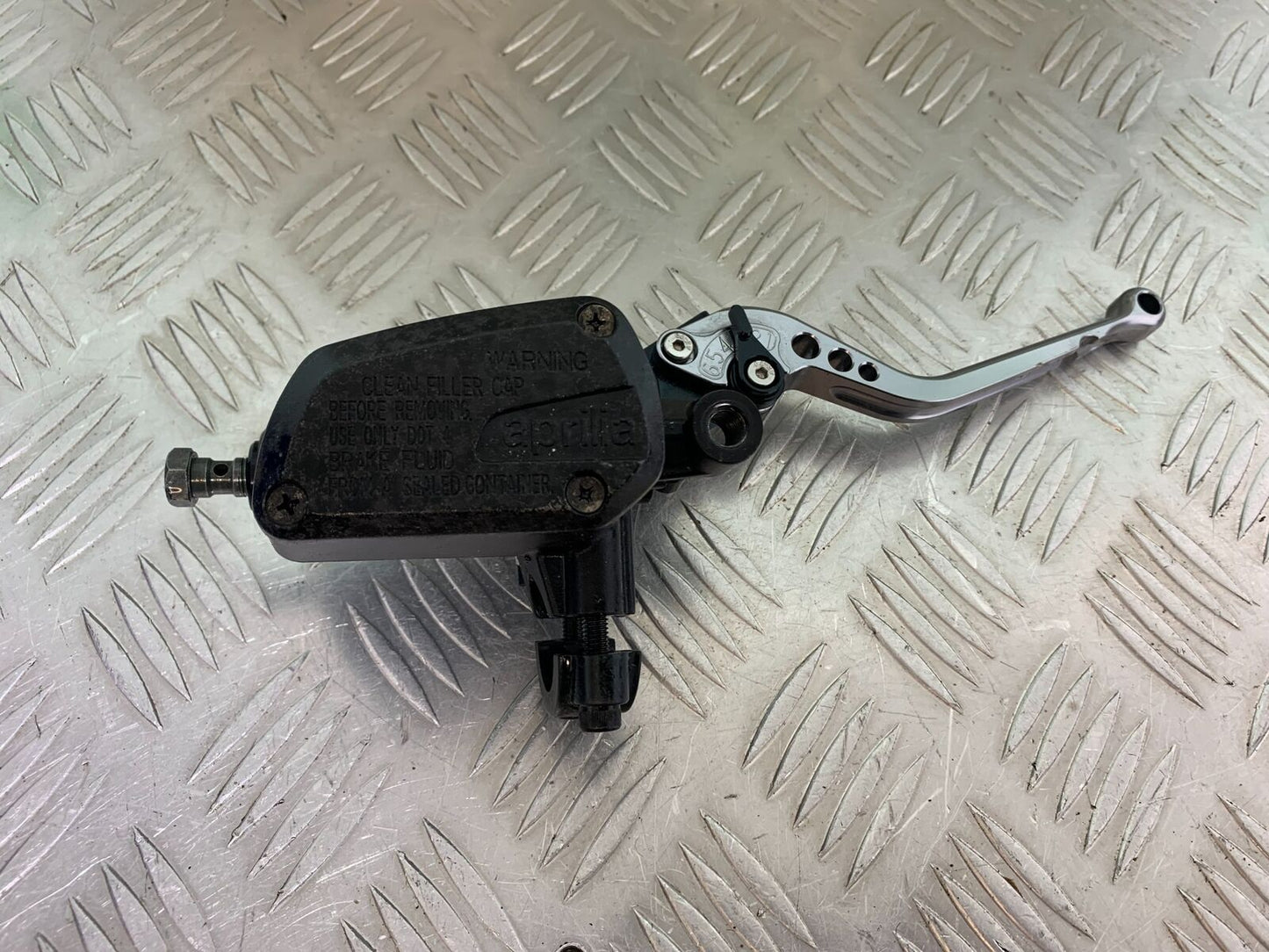 APRILIA SL750 SL 750 SHIVER BRAKE MASTER CYLINDER   YEAR 2012 (CMB1074)