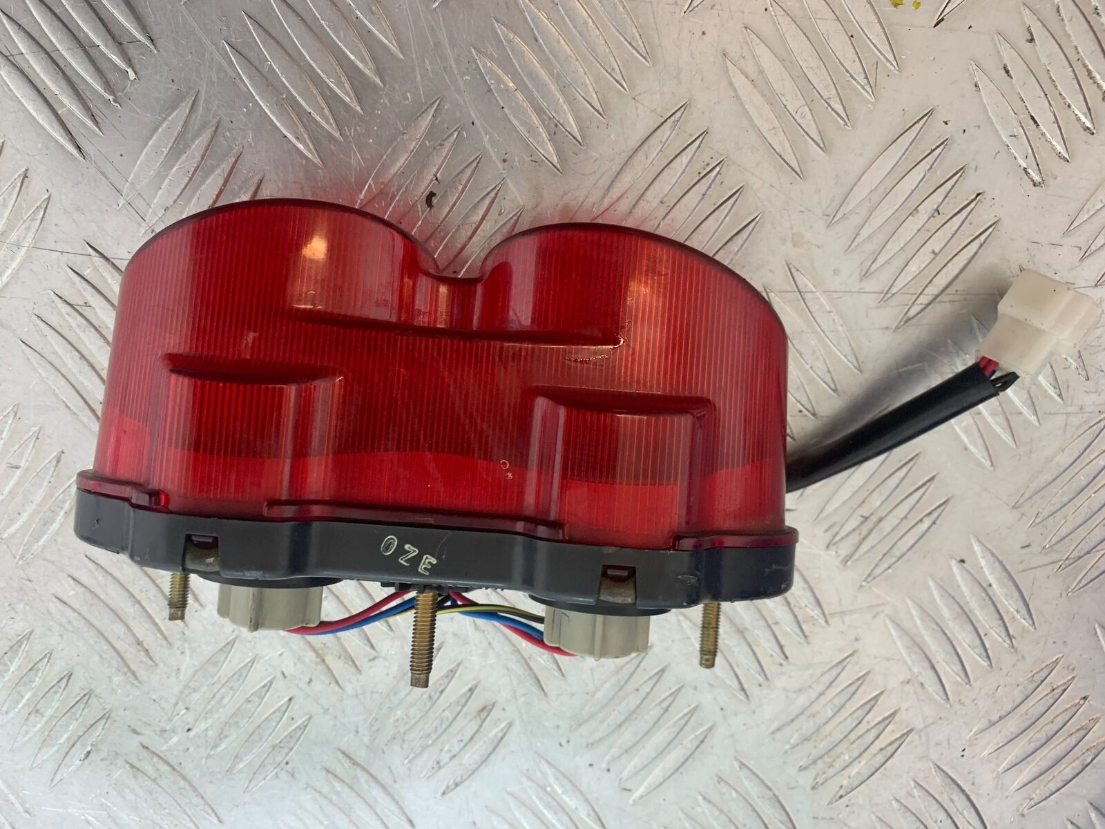 KAWASAKI ZX6R ZX6 J REAR LIGHT   YEAR 2000 (CMB1129)