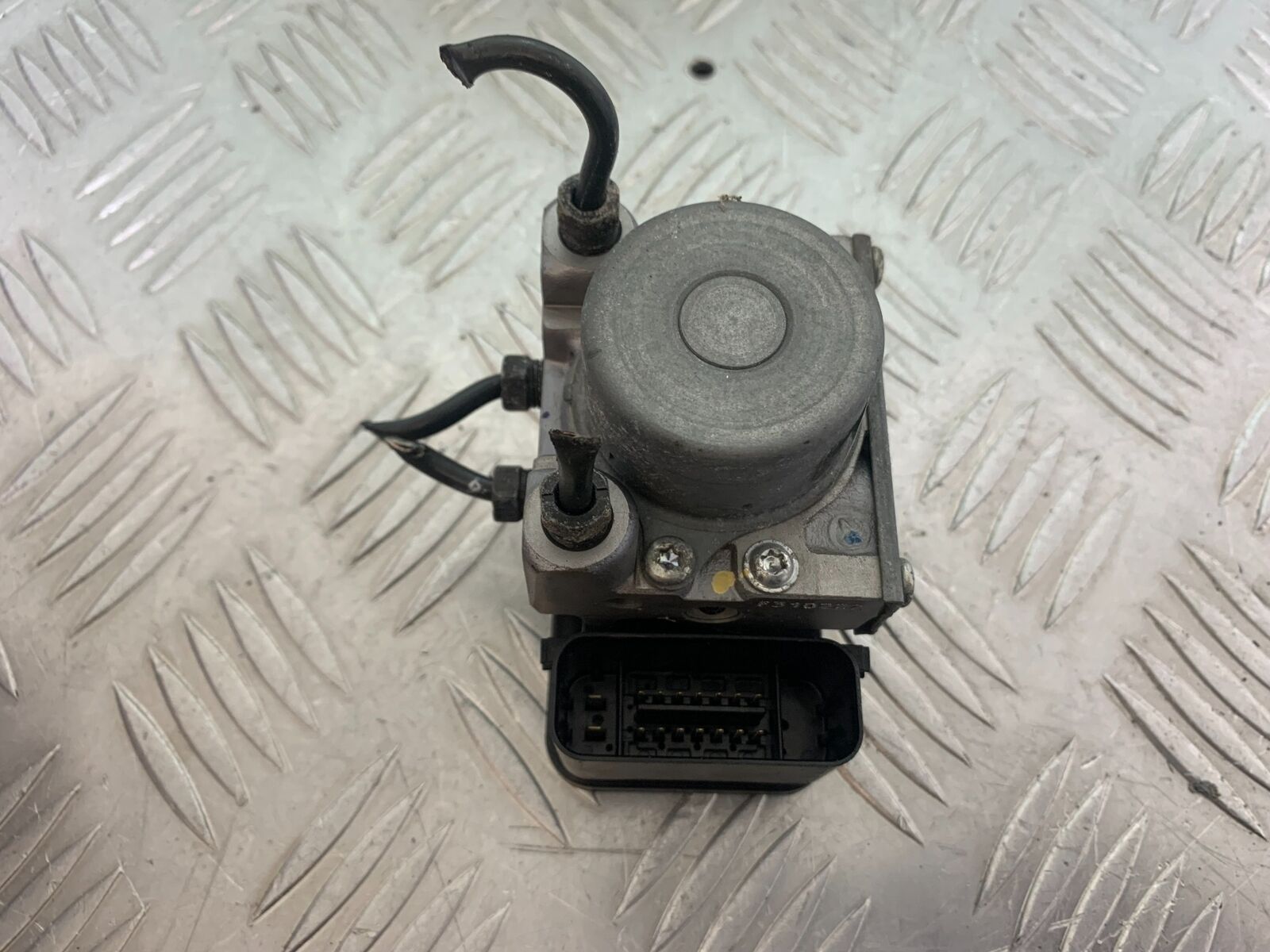 HONDA CBR650 F CBR 650F ABS PUMP  YEAR 2014-17  (CMB1130)