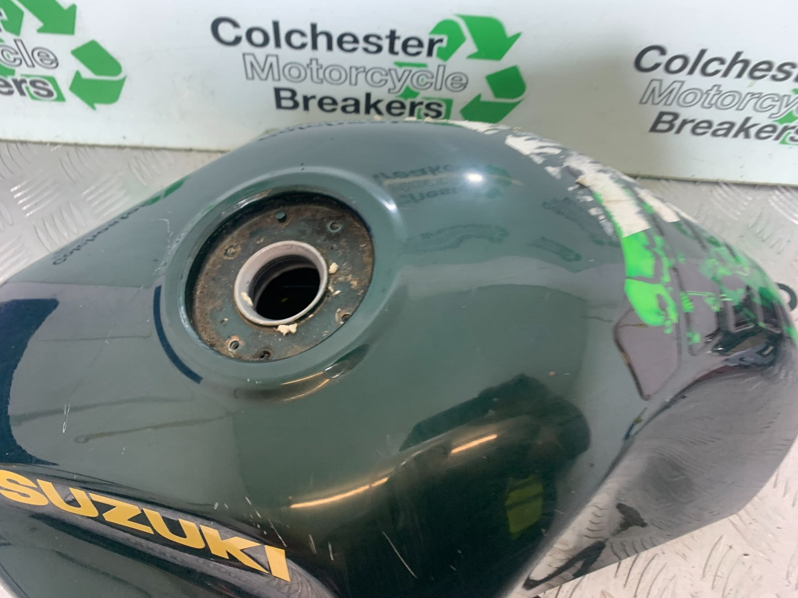SUZUKI GSF1200  GSF 1200 BANDIT PETROL TANK   YEAR 1997-2000 (CMB1149)