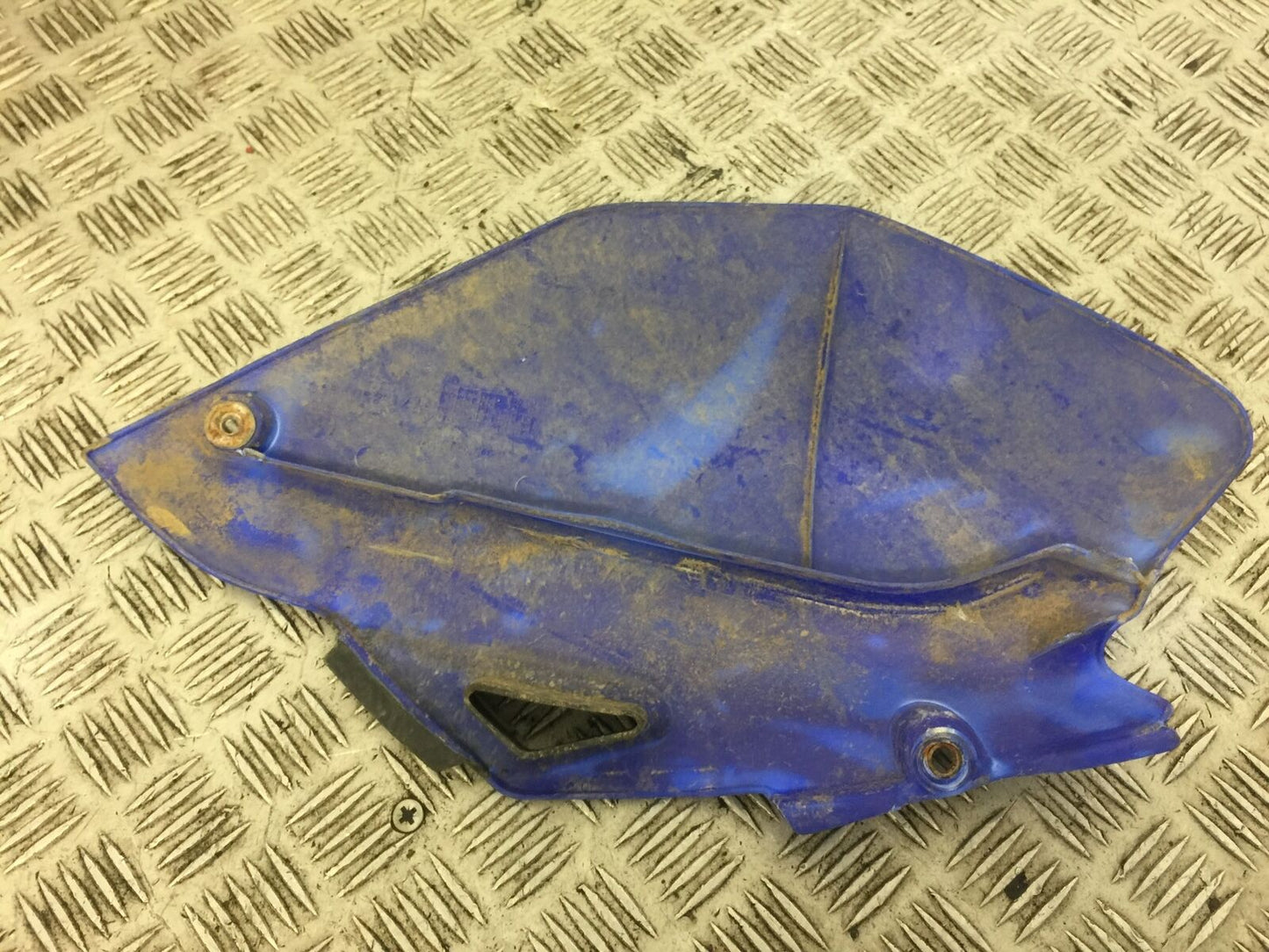 YAMAHA YZF450 YFZ 450 LEFT SIDE PANEL YEAR 2003-05 (STOCK 588)